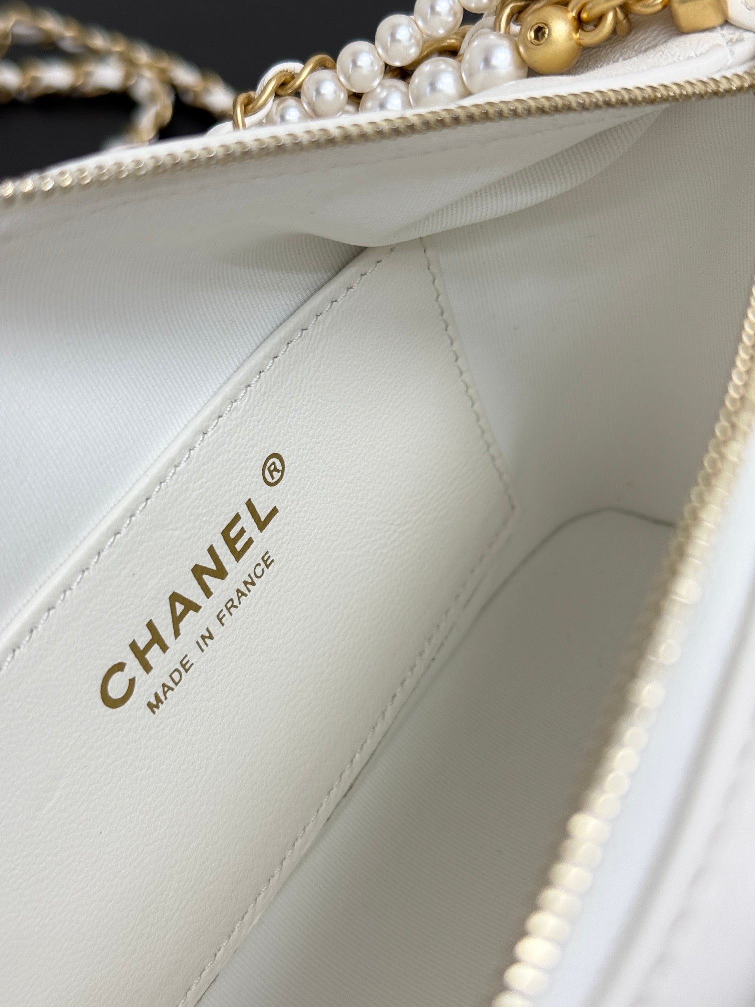 Chanel 2026 Matelassé Pearl Chain Bag White Lambskin
