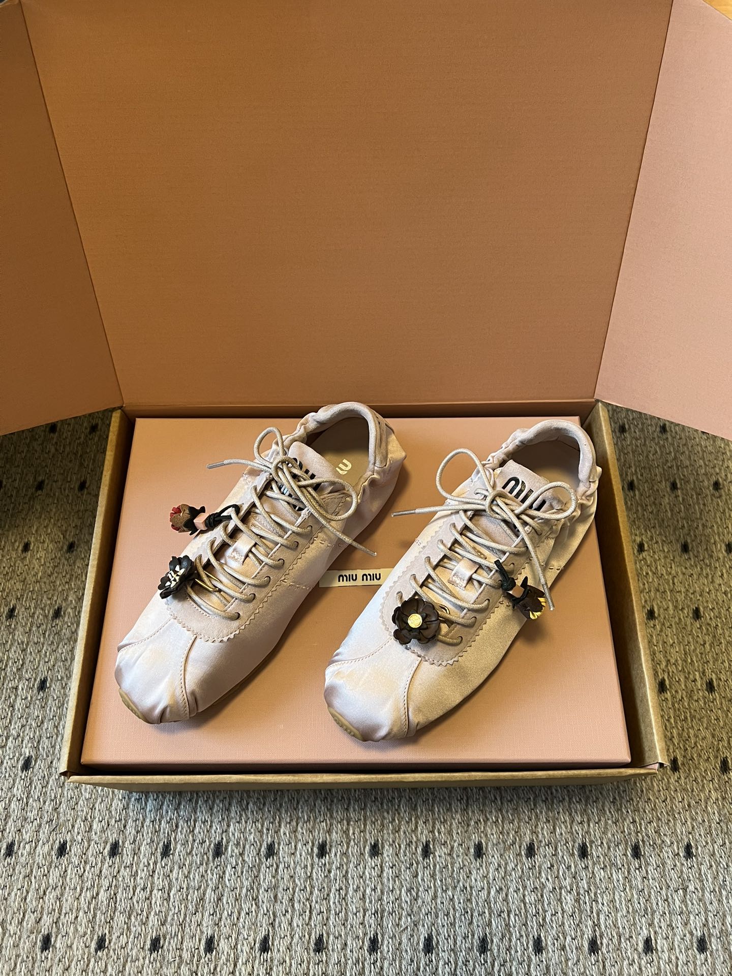 Miu Miu 2026  Plume Sneaker With Floral Charm Pink Satin 621345