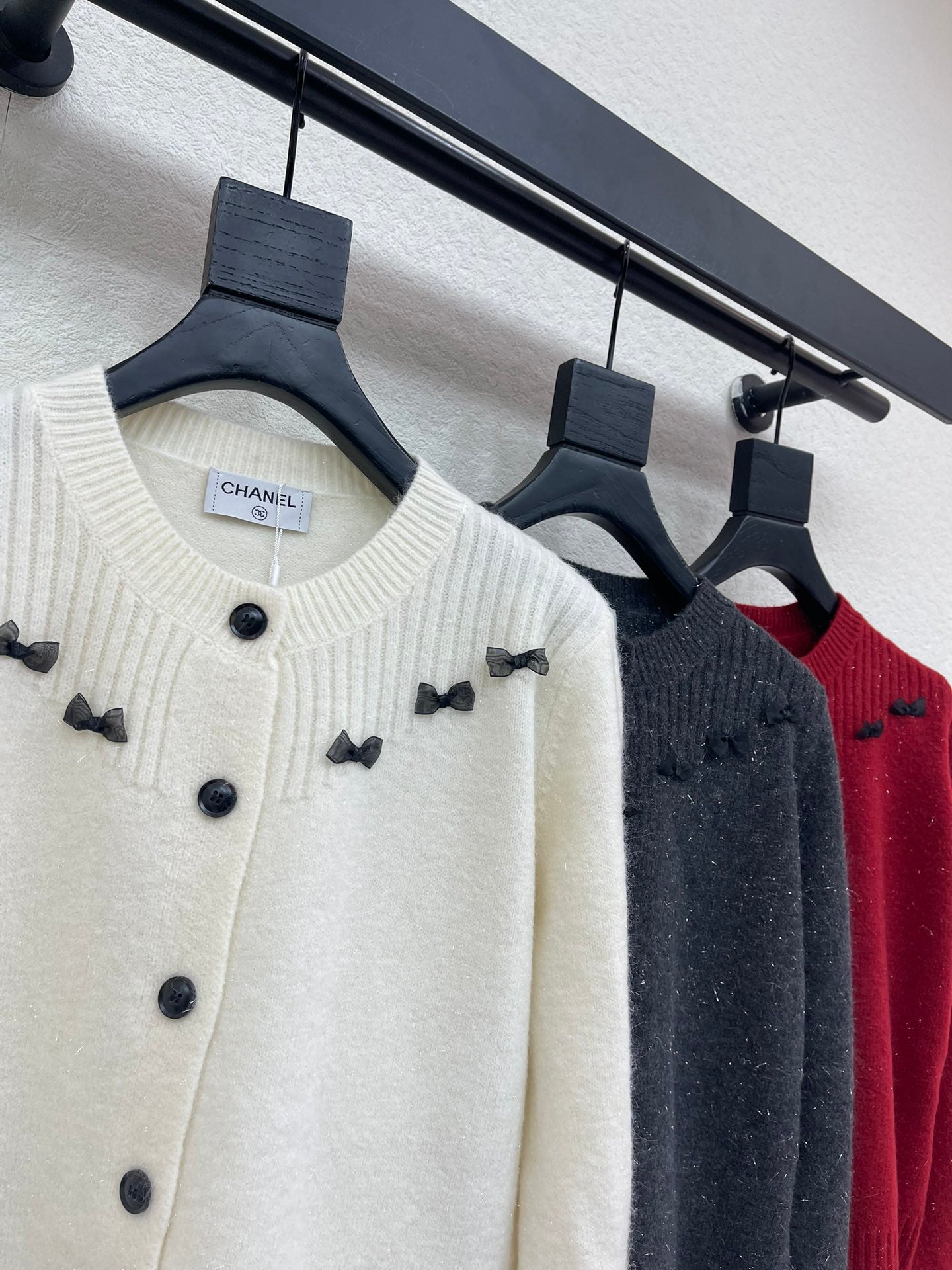 CC 26 Wool Cardigan With Small Bow 331297