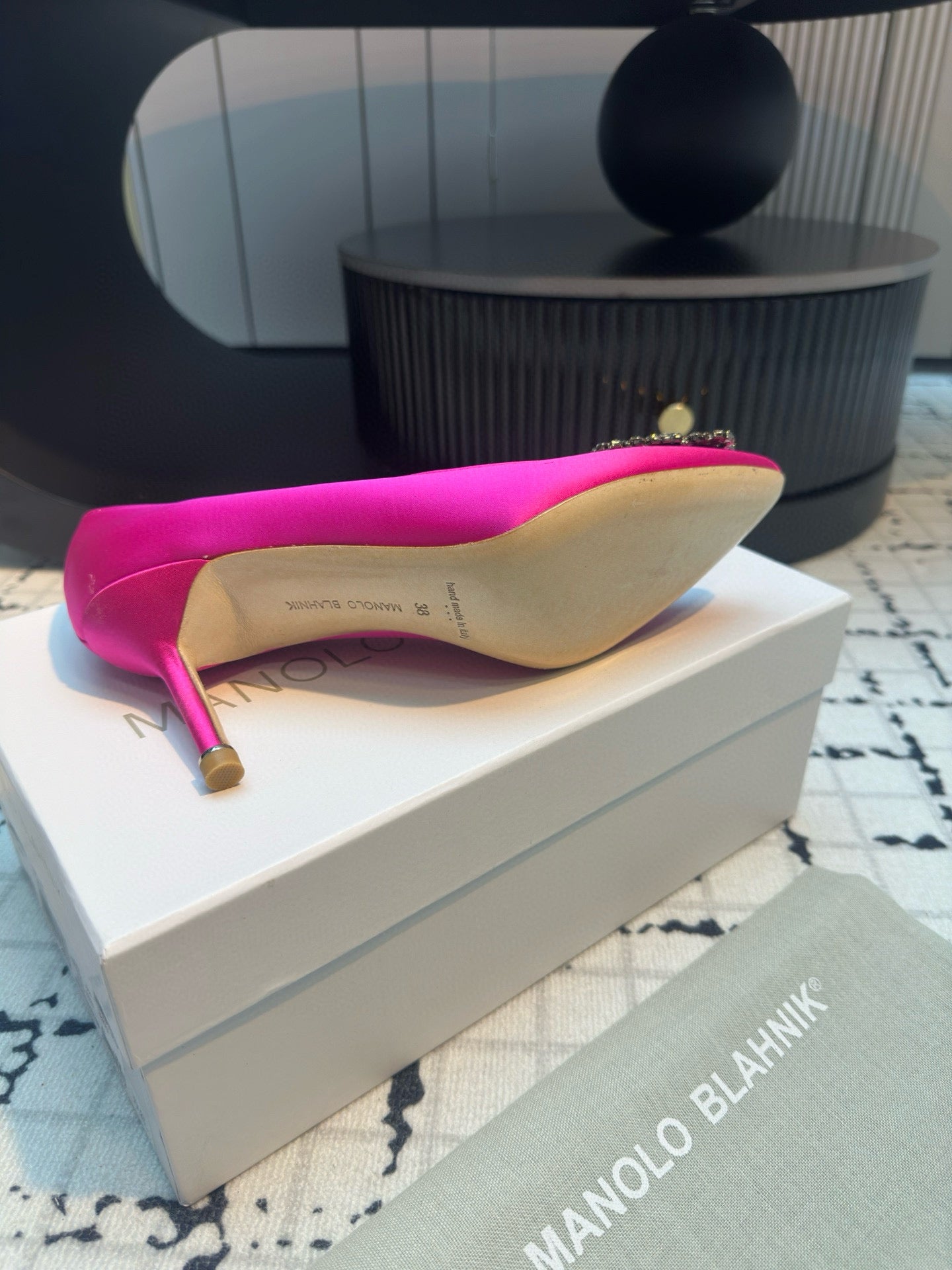 Manolo Blahnik Hangisi Pink Satin