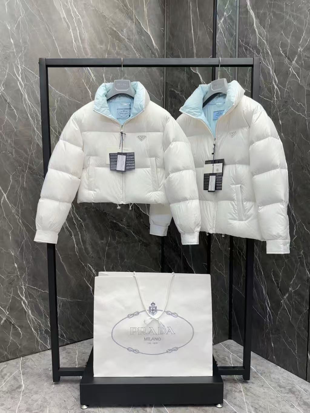 Prada Re-Nylon Zipped Cropped Down Jacket