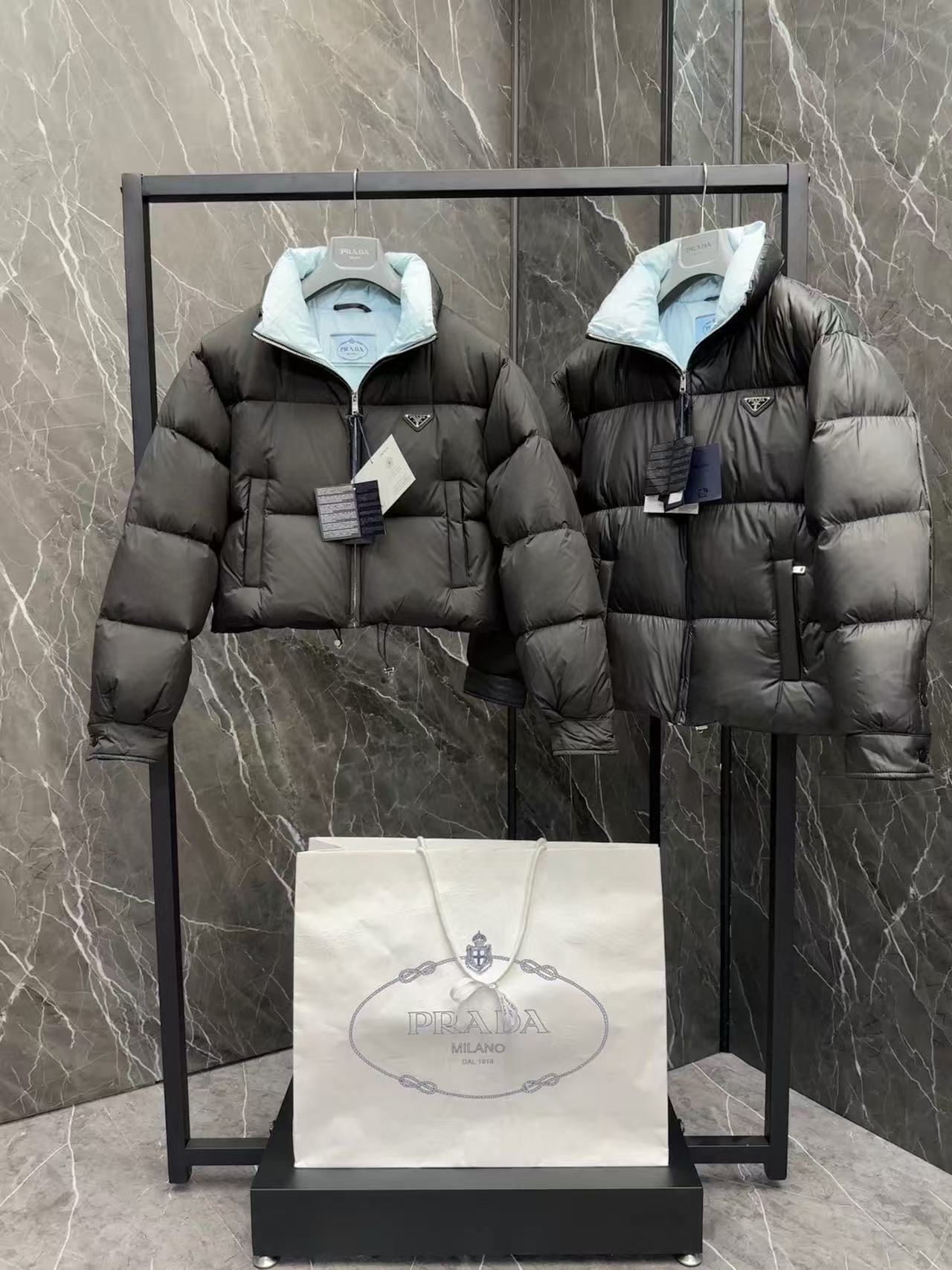 Prada Re-Nylon Zipped Cropped Down Jacket