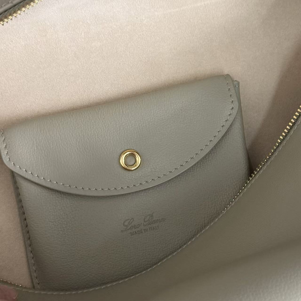 LP Extra Bag 27 Light Green Calfskin