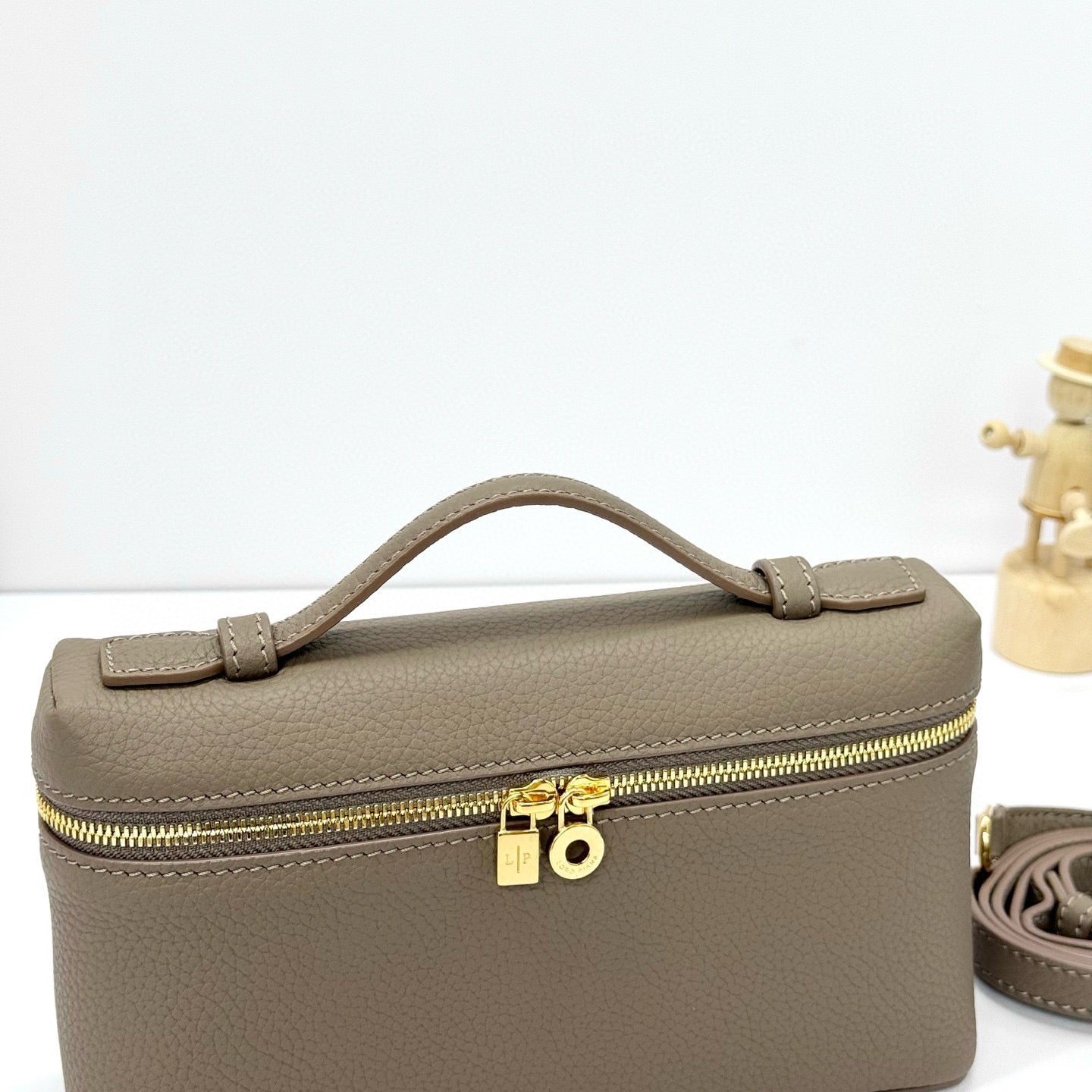LP Extra Bag Beige Calfskin