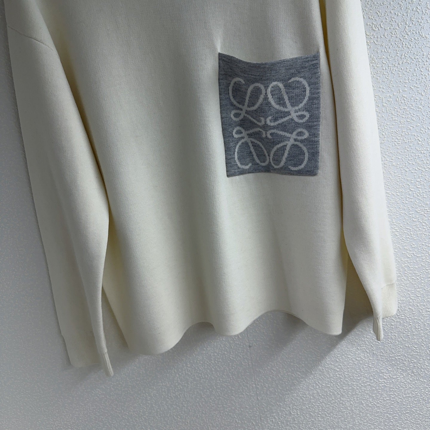 Loewe 2025 Round Neck Embroidered Large Logo Sweater White Gray Wool 321548