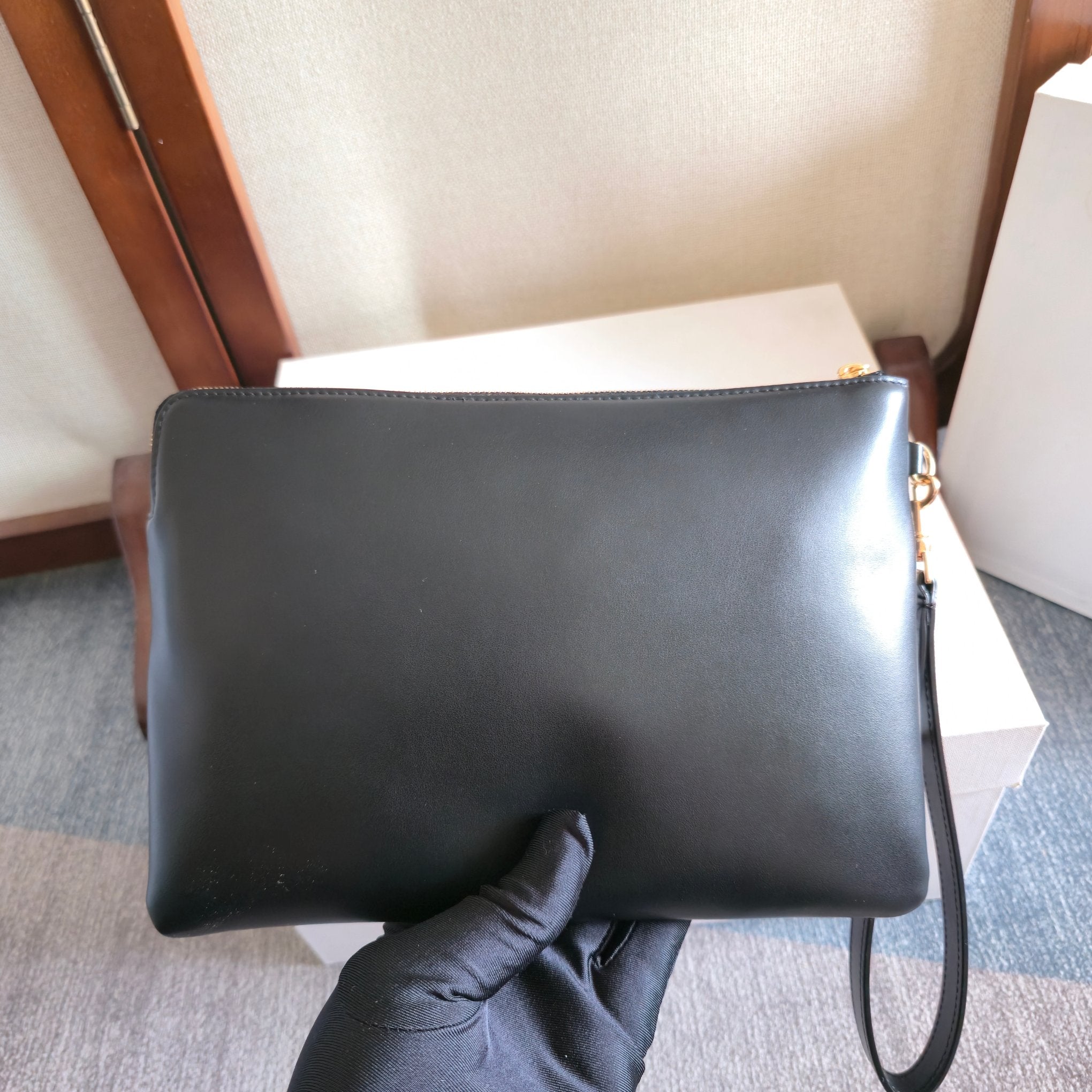 Celine 2025 Clutch Bag 24cm Cowhide 276330