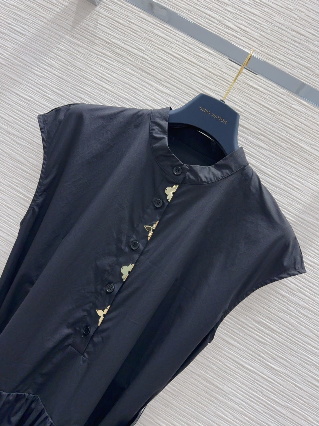 LV 25 Simple Elegant Vest Dress Black White Cotton