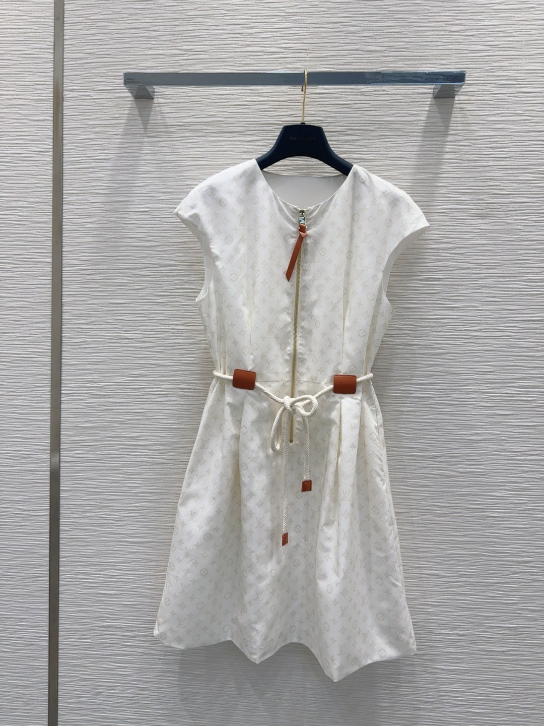 LV 25 Pleated Trendy Square Vest Dress White Blue Poliester