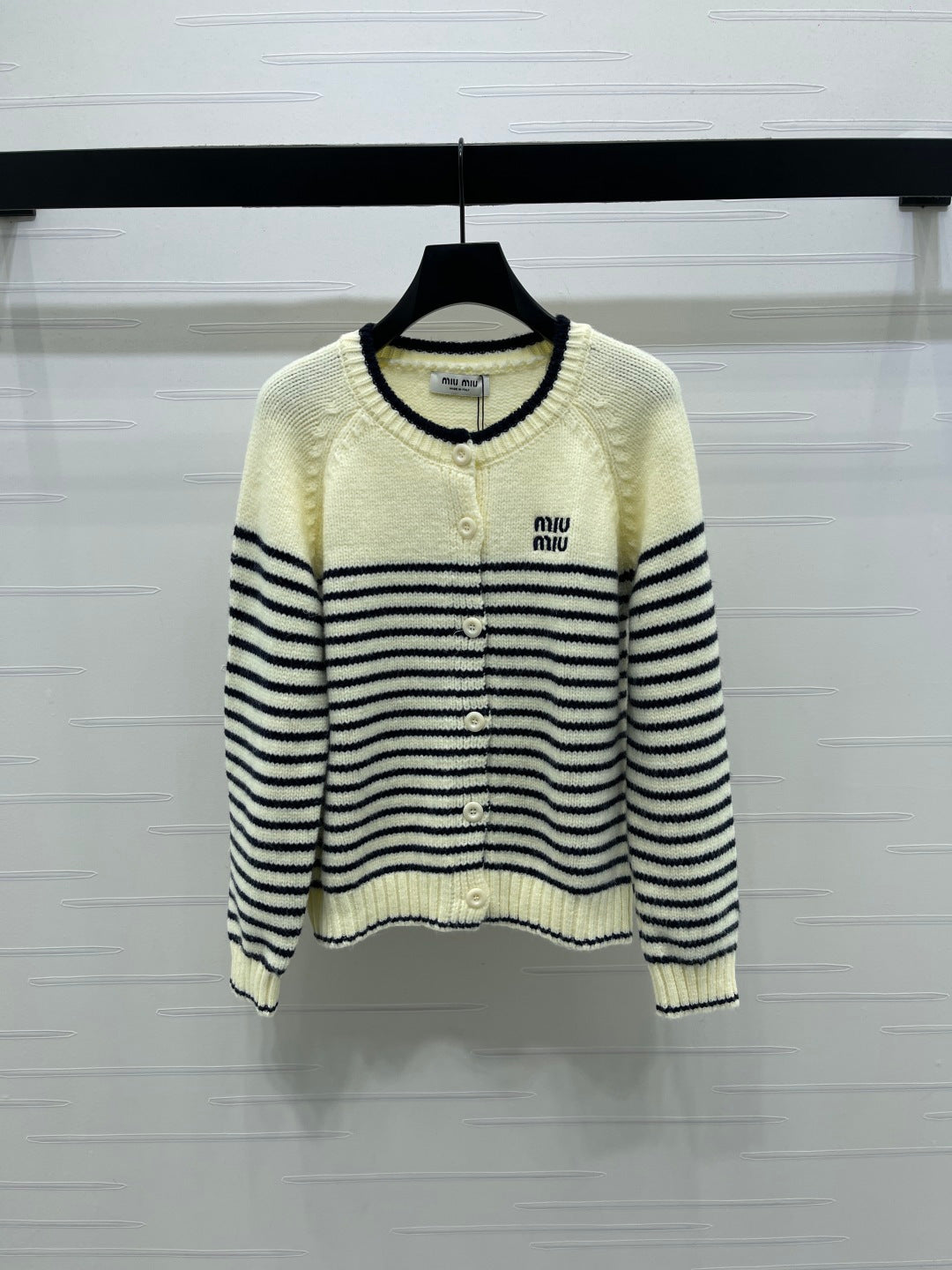 Chanel 2026 Striped Knit Crew Neck Long-sleeved Cardigan Wool