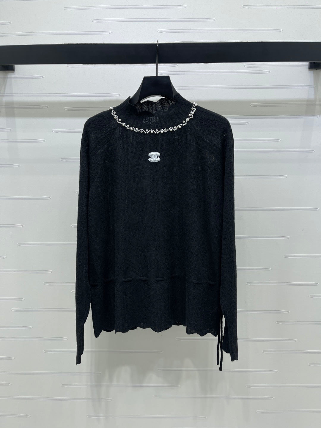 Chanel 2026 Beaded Crew Neck Knit Long-sleeved Top Wool