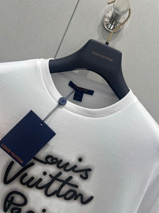 LV 25 Neck Short-Sleeved T-shirt Black White Cotton 213651