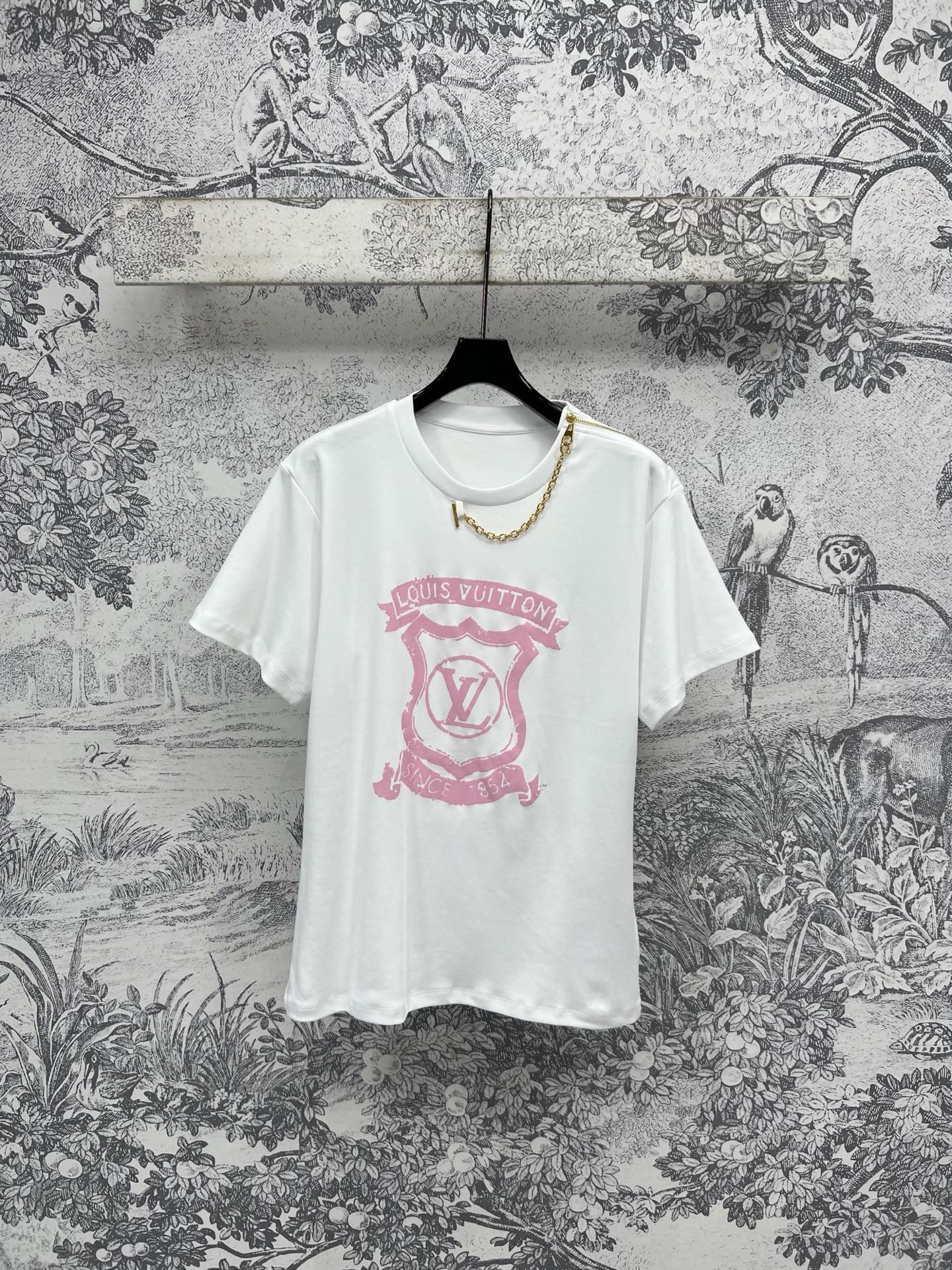 LV 25 Round Neck Metal Zipper T-Shirt Black White Cotton