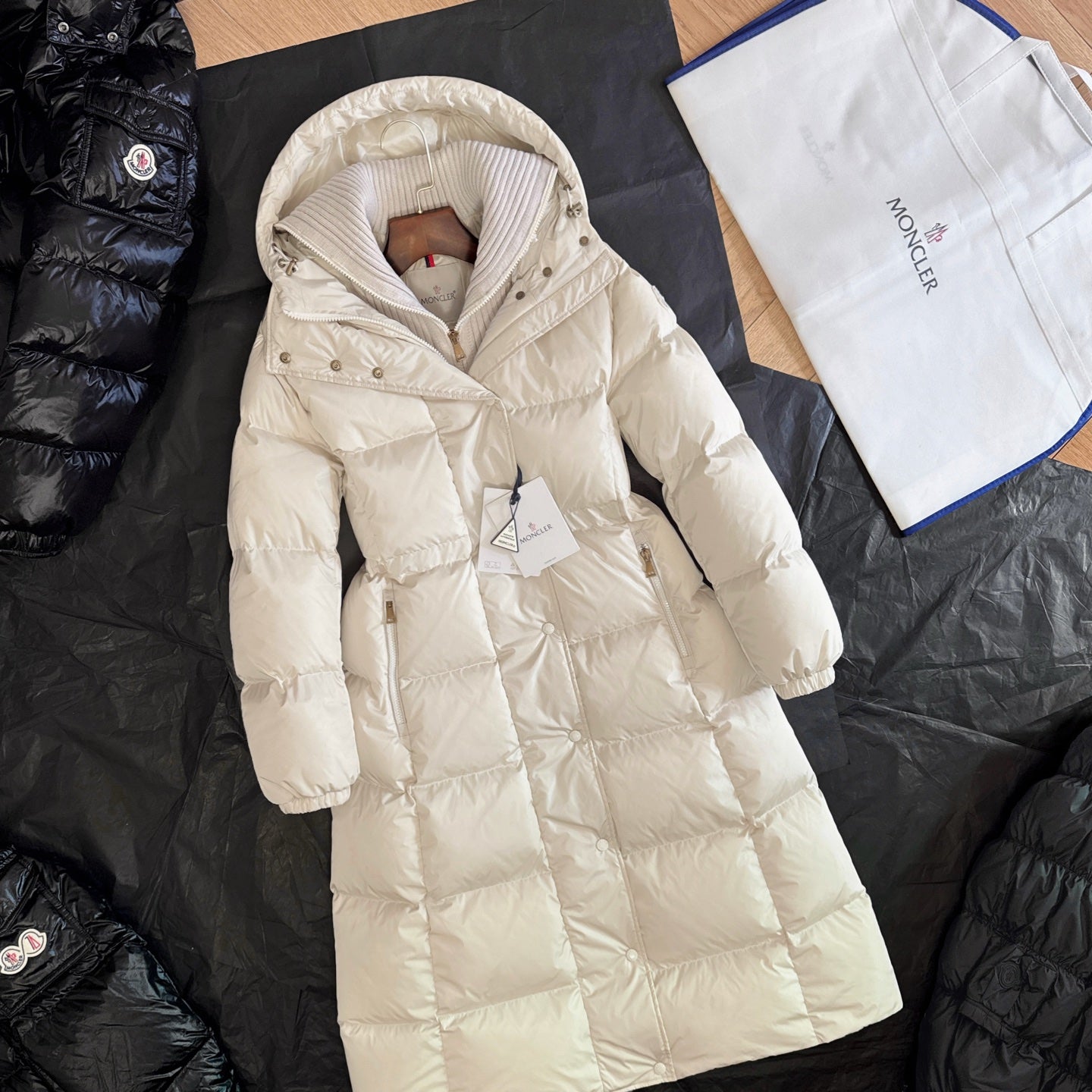 Moncler 2025 Chamer Wool-Trimmed Hooded Long Jacket Cream Down