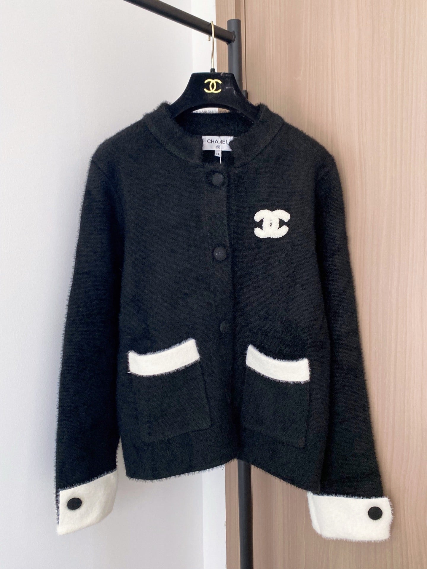 Chanel 2025 Cardigan Black and White Wool 331291