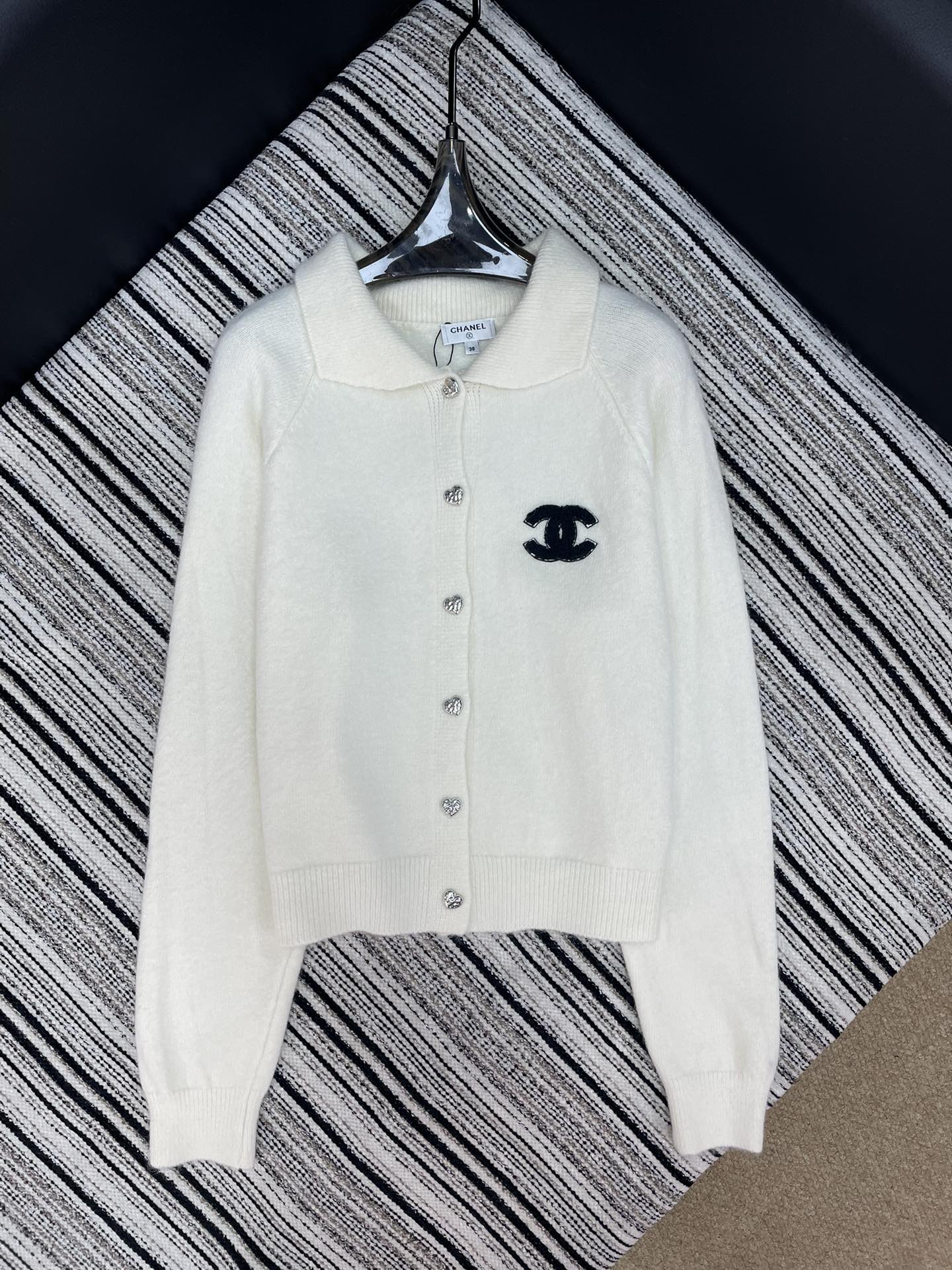 Chanel 2025  Knitted Cardigan Wool Cashmere 730266