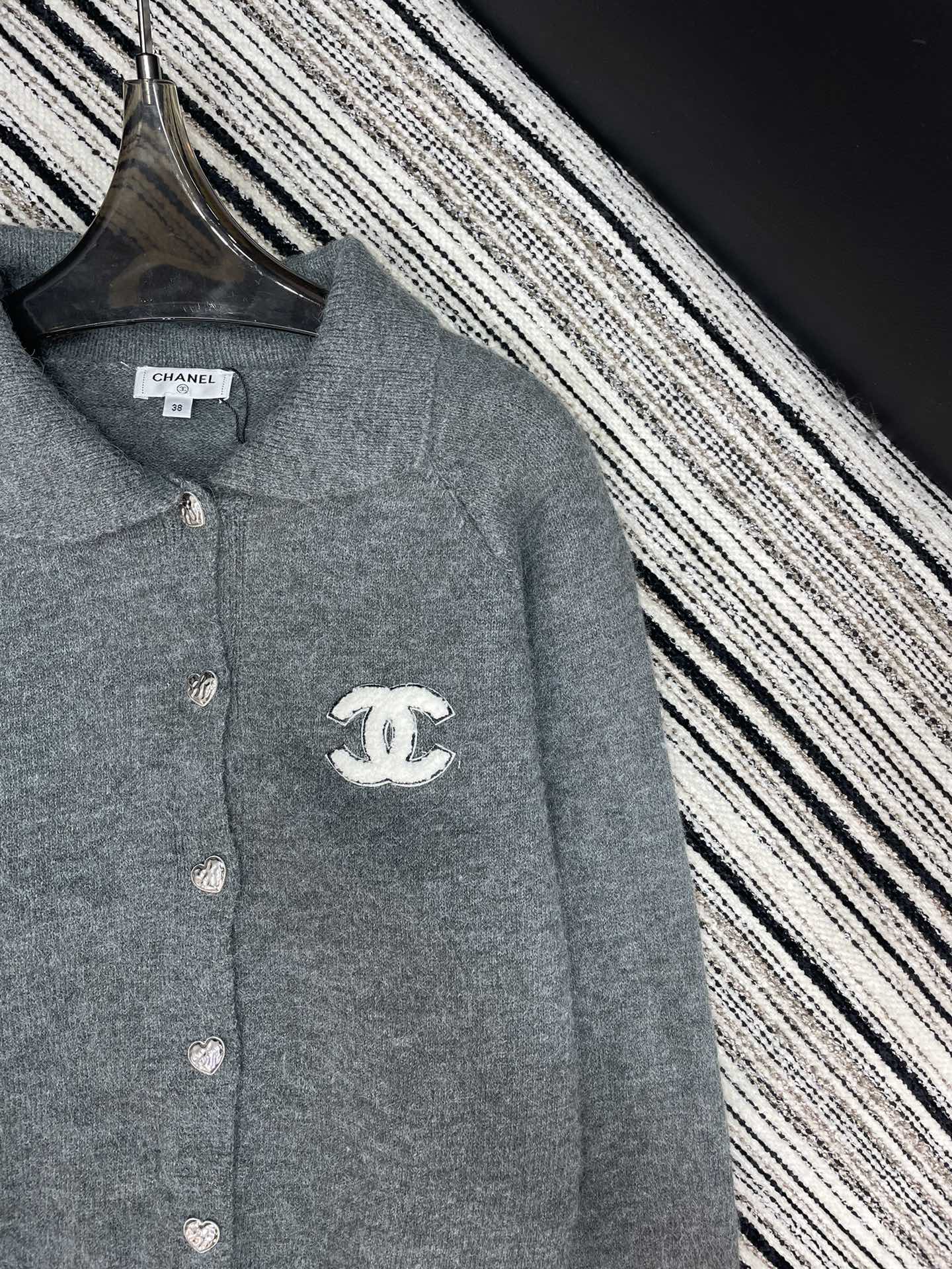 Chanel 2025  Knitted Cardigan Wool Cashmere 730266
