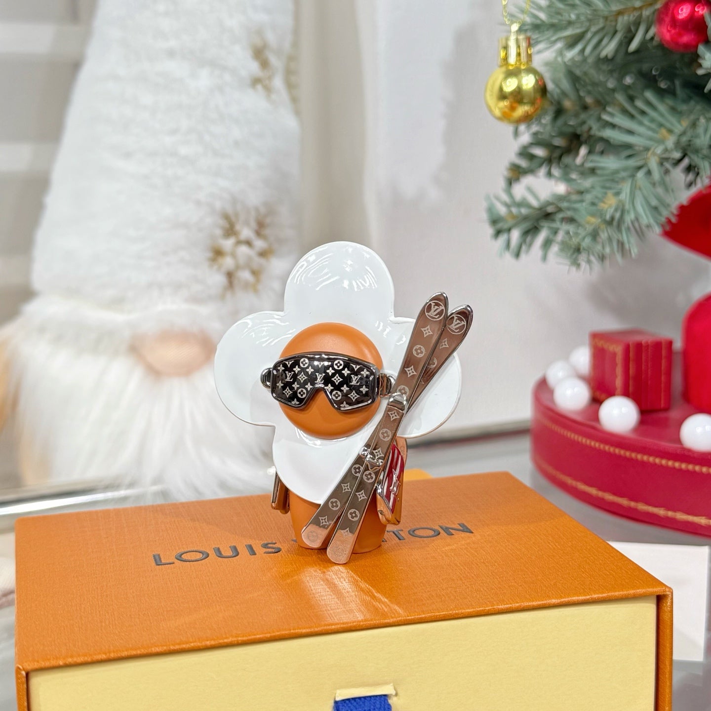 LV Vivienne On The Slopes Charm Camel White Leather