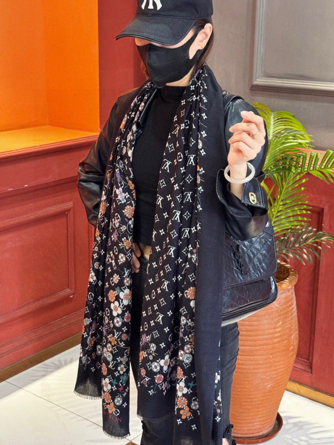 LV x TM Monogram Superflat Flowers 200cm Black Multicolor Silk 969171