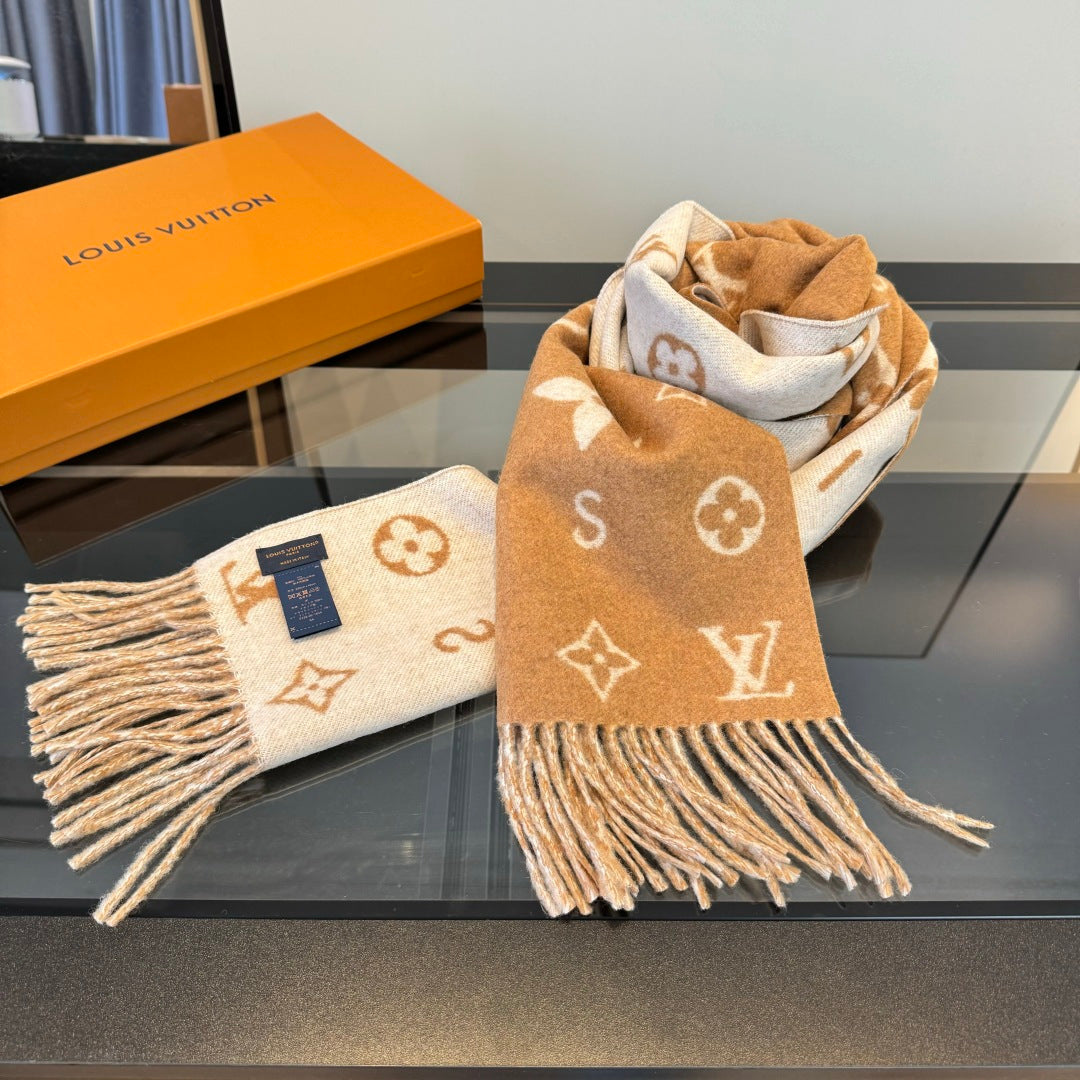 LV 25 Scarf 220CM Light Brown Wool 293515