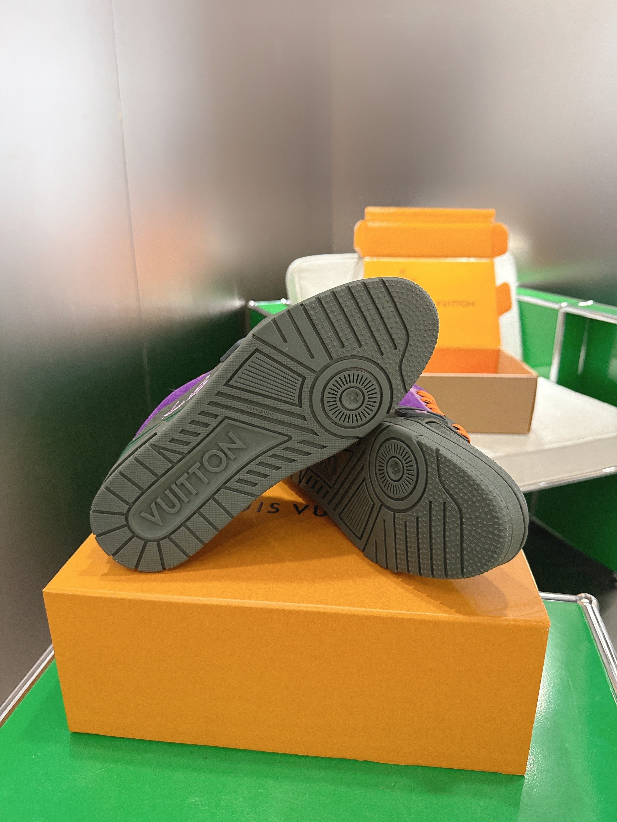 LV 26ss Trainer Sneakers Purple Olive Green Cowhide 632151