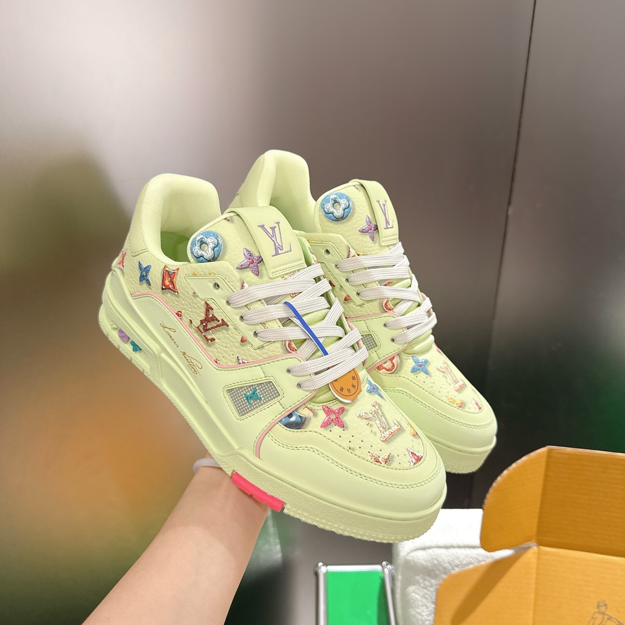 LV 26ss Trainer Sneakers Lime Pastel Colorful Cowhide 632144