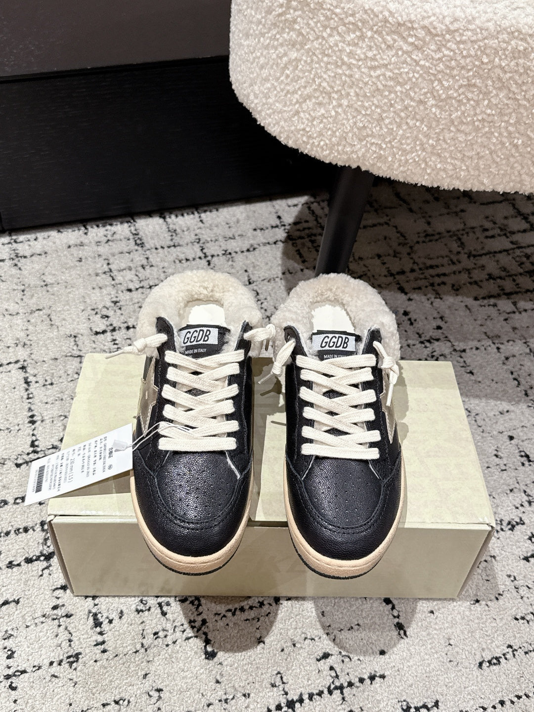 Golden Goose 2025 Star Sabot Shearling-lined Mule Black Beige Cowhide Wool 500586