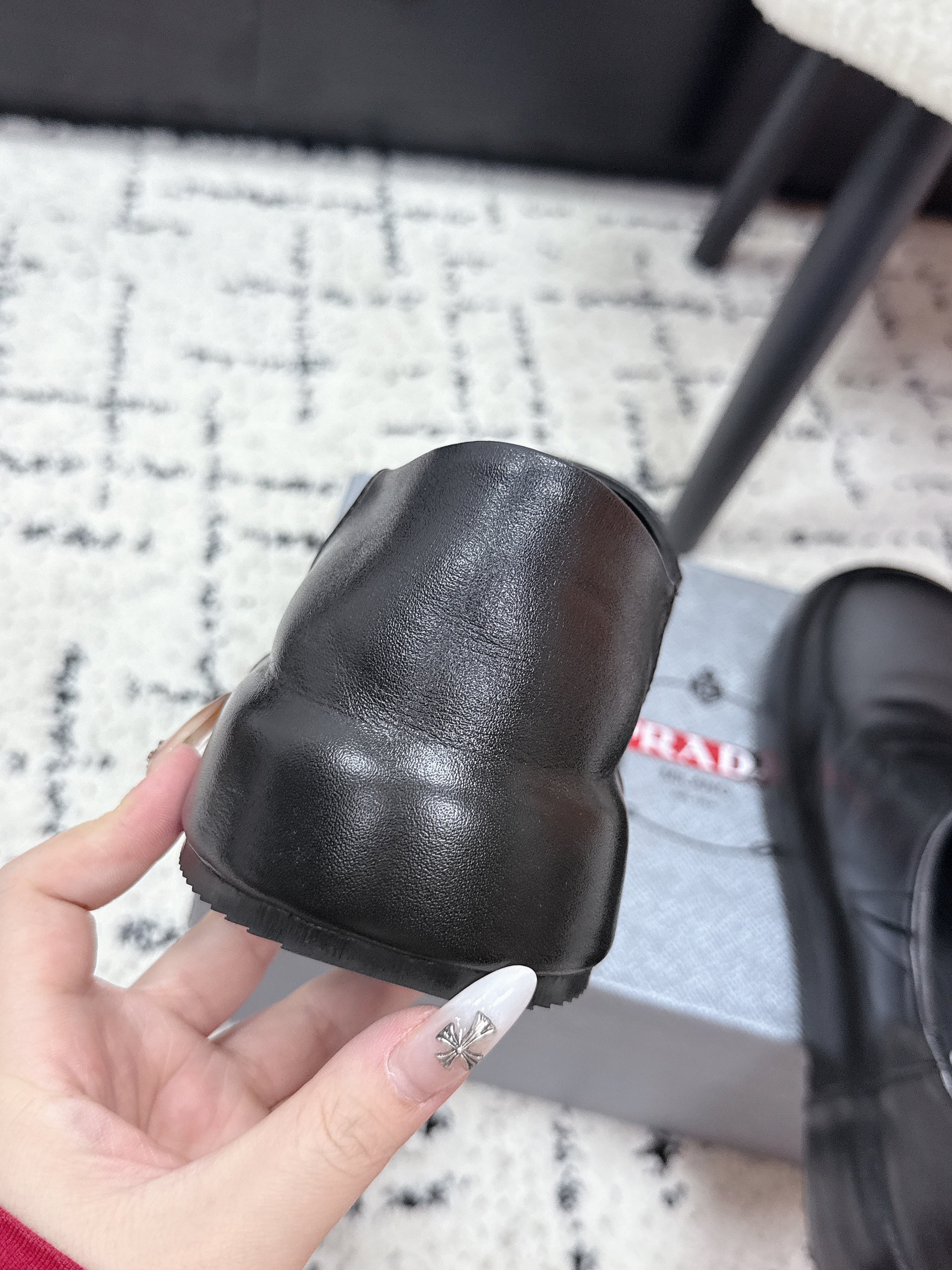 PRA 26S Loafers Black Calfskin Leather 617129