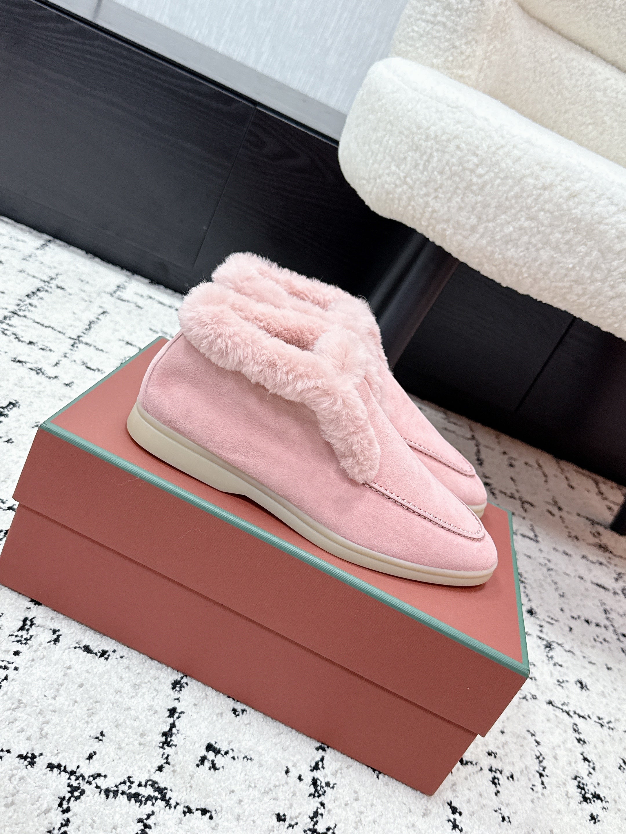 LP 26SS Open Walk Ankle Boot Pink Suede Fur 617381