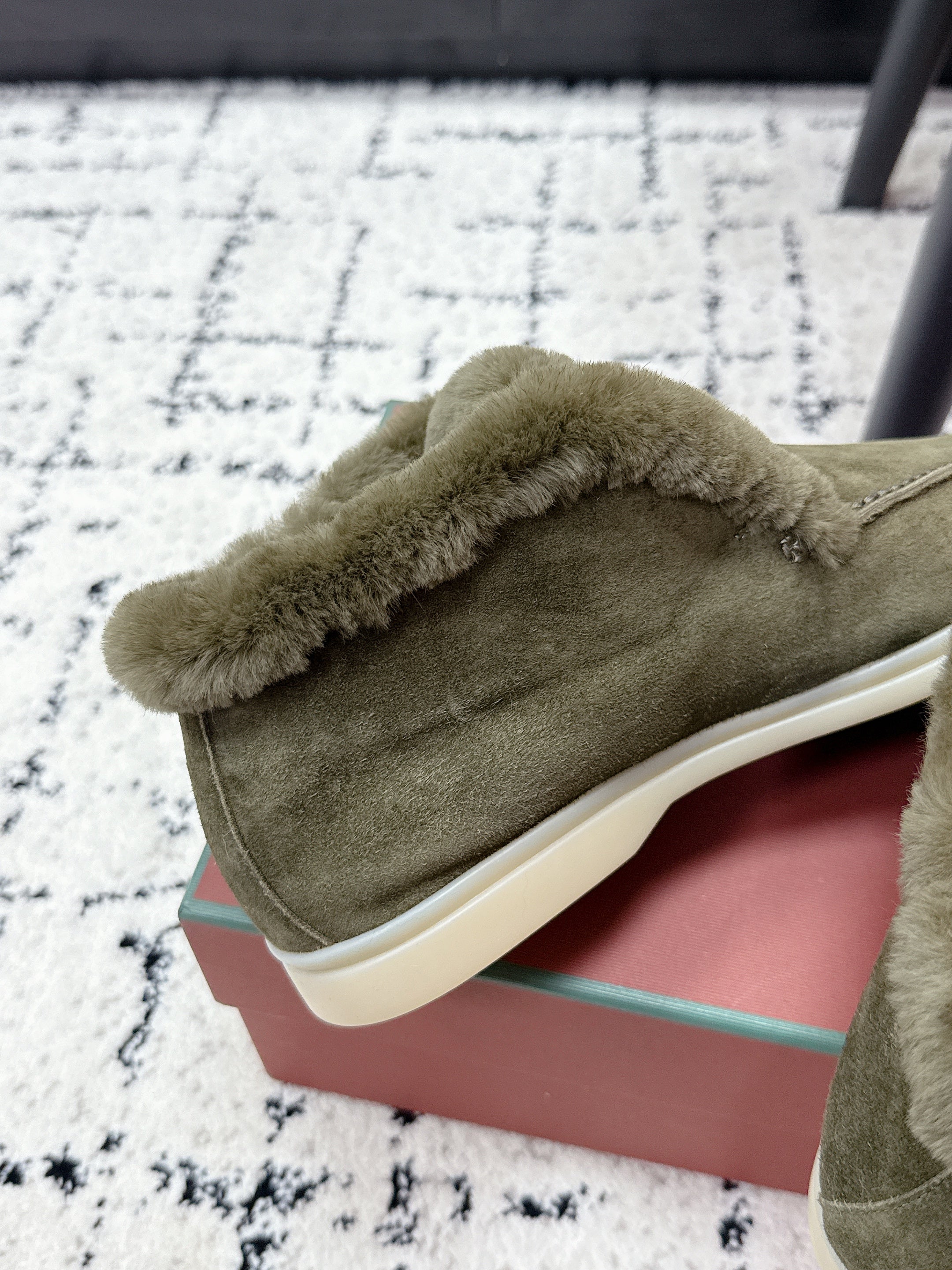 LP 26SS Open Walk Ankle Boot Green Suede Fur 617390