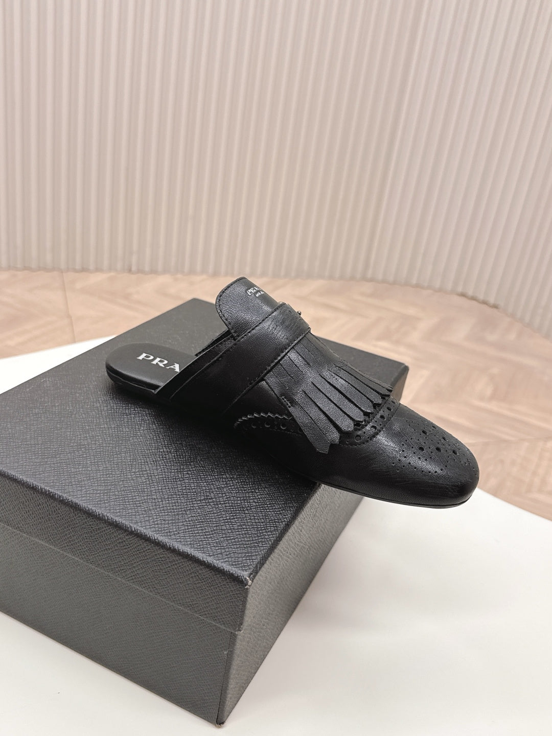 PRA 26S Mule Black Calfskin 600593