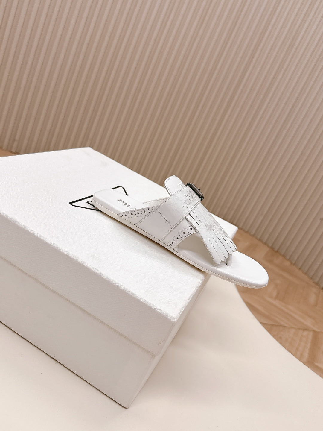 PRA 26S Thong Sandals White Calfskin 600599