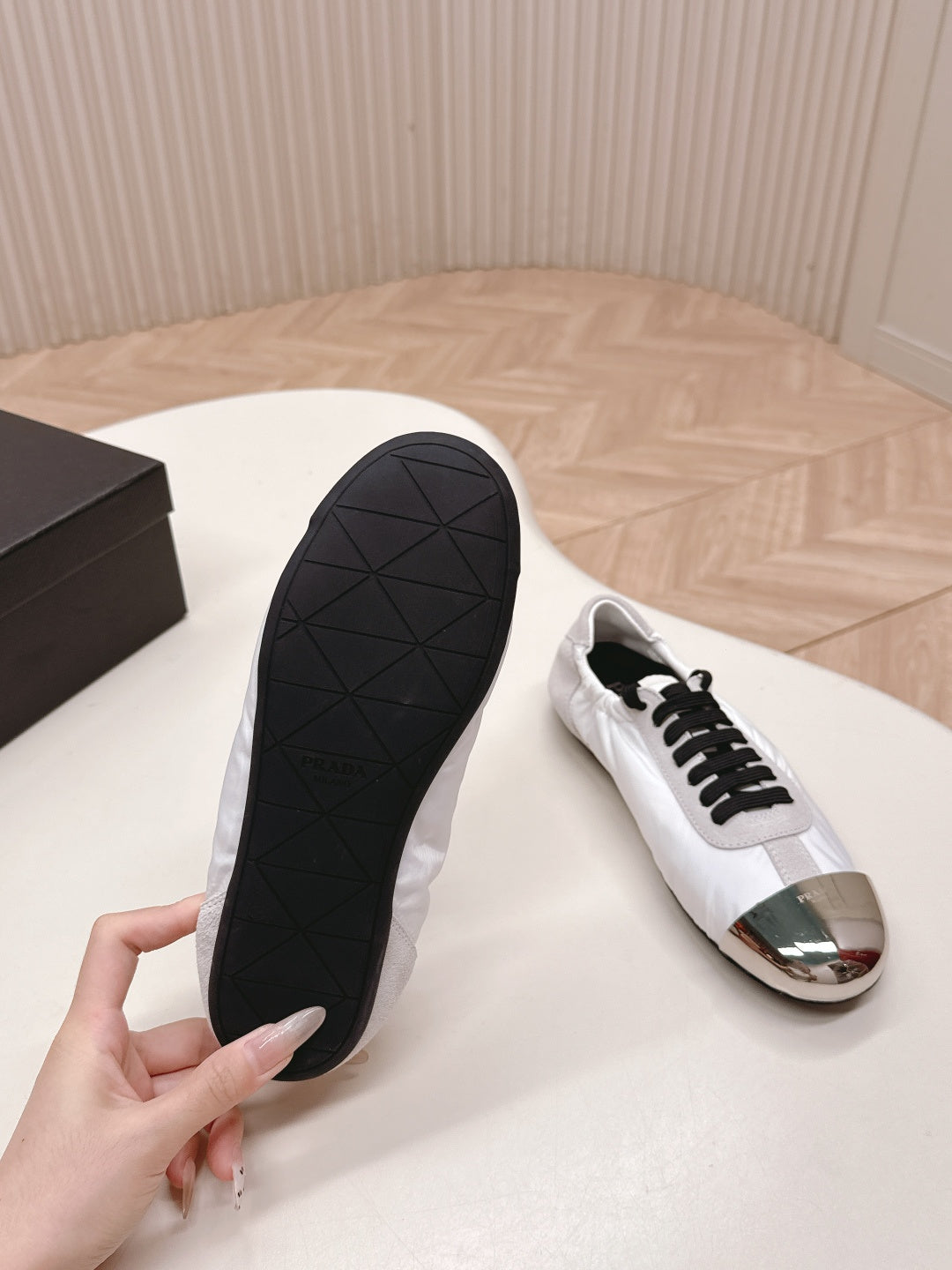 PRA 26S Mary Jane White Light Gray Sliver Canvas Suede 600627