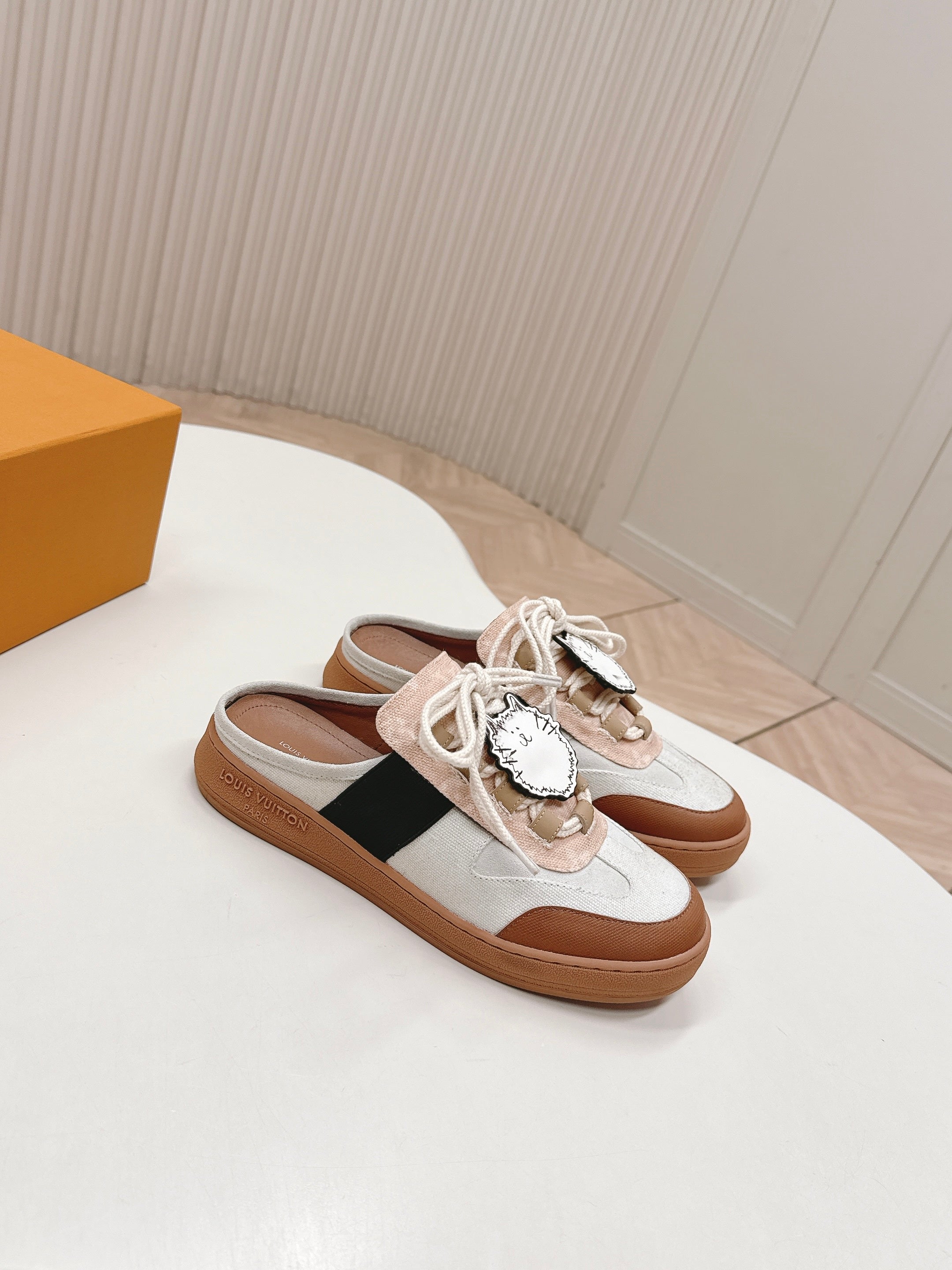 LV 2026 Lous Open Back Sneaker White Brown Canvas Leather 595416