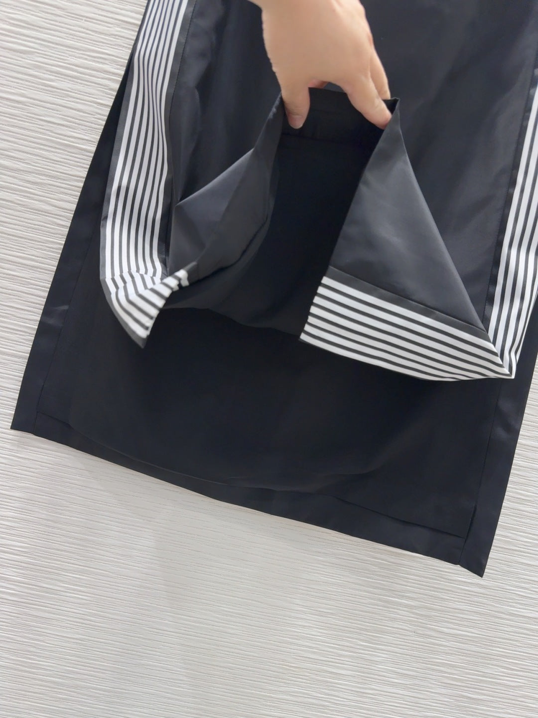 CD 25 Long Skirt Black White Polyester