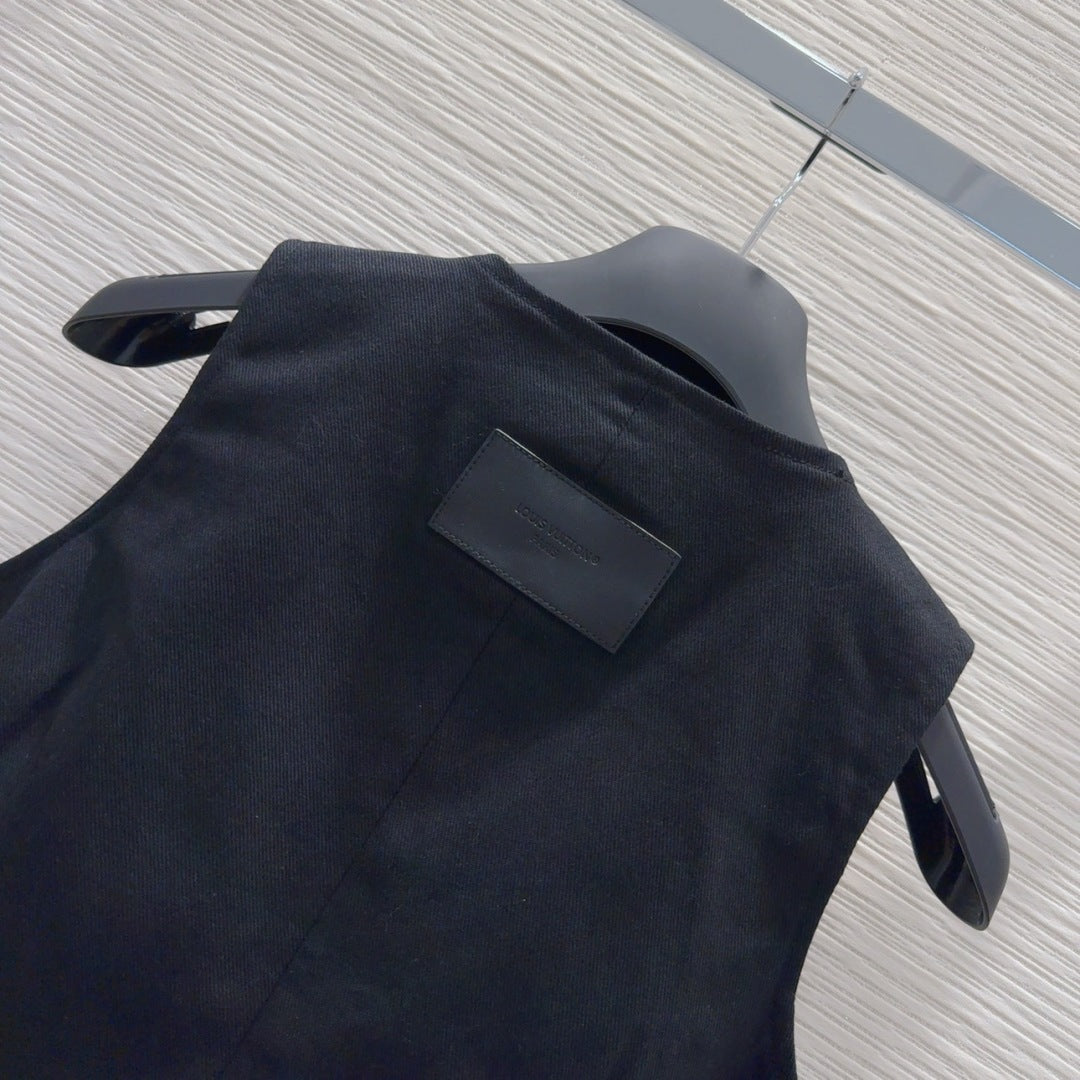 LV25 Vest Daisy Flower Youthful Black Cotton