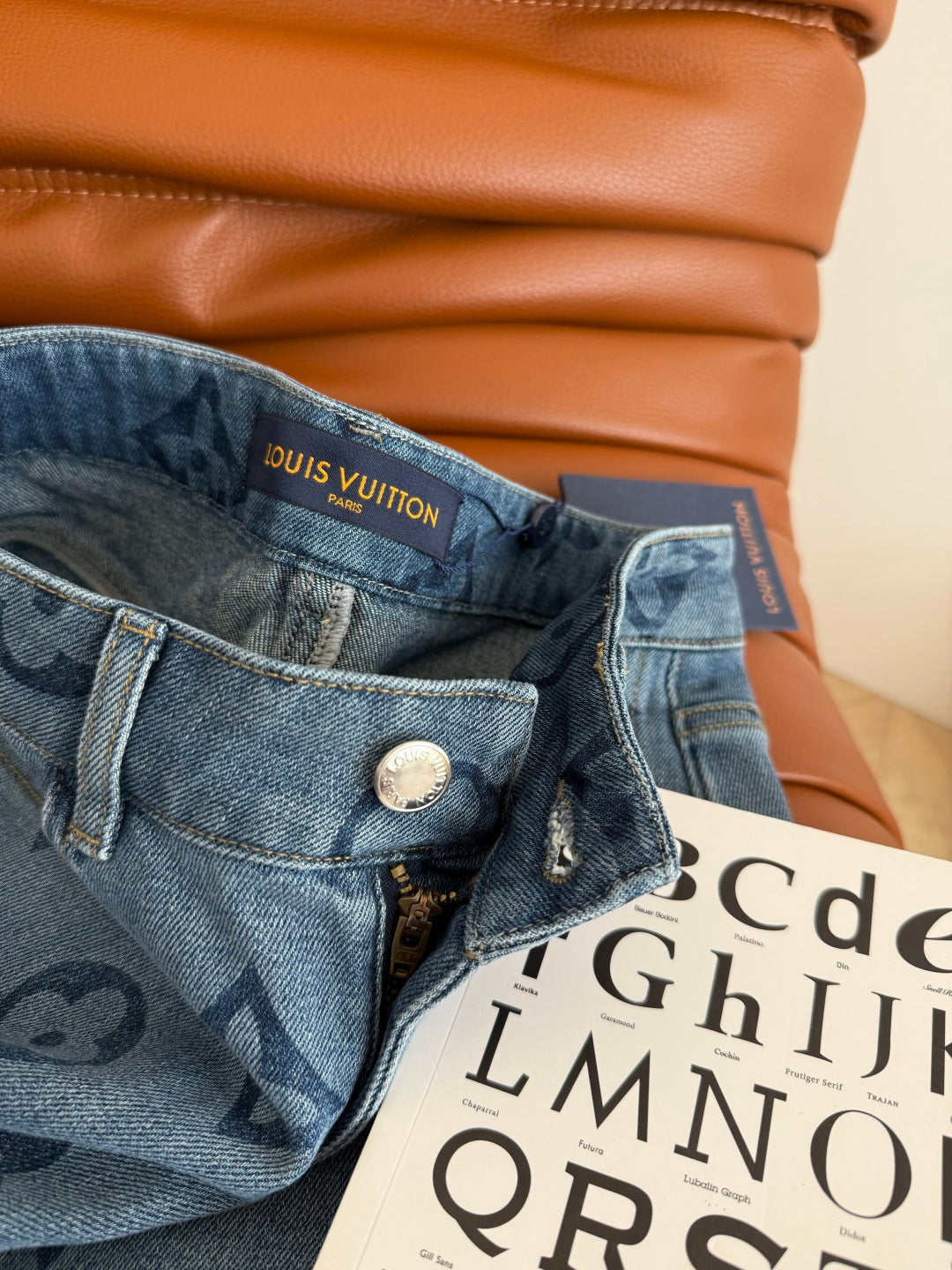 LV High waist and rolled hem design Denim Shorts Blue Cotton