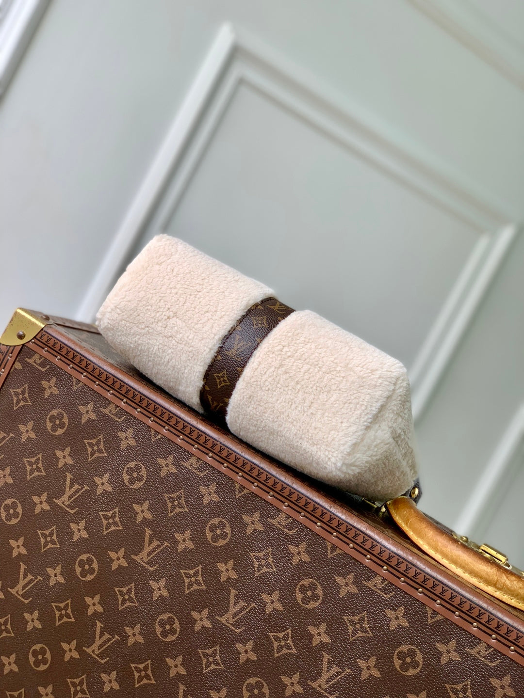 LV 2025 Pochette Mia Cream Brown Wool Canvas 346576