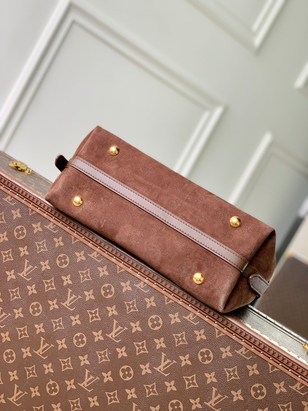 LV 2025 Ski CarryAll PM Bag 34cm Chocolate Brown Suede Cowhide 347358