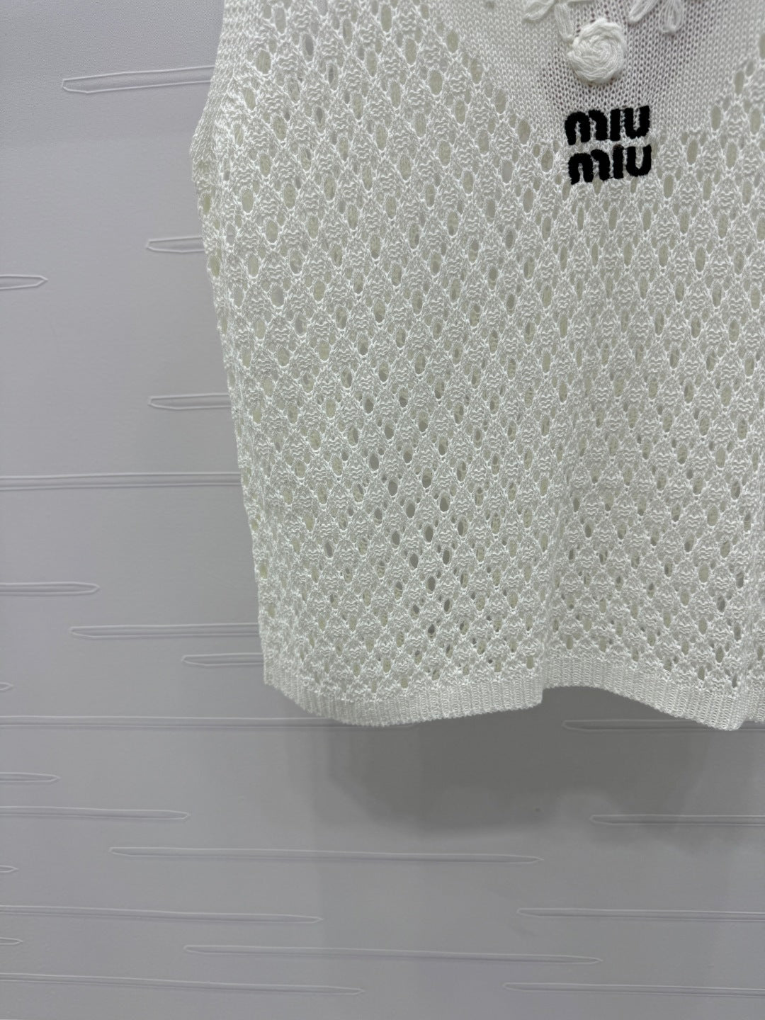 Miumiu 25 White Knitted V-neck Tank Top