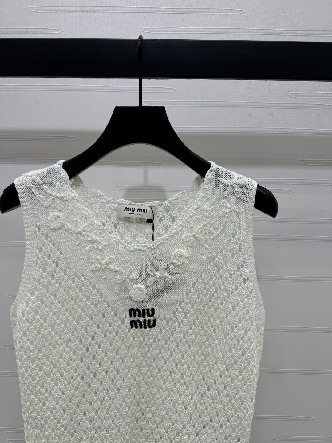 Miumiu 25 White Knitted V-neck Tank Top