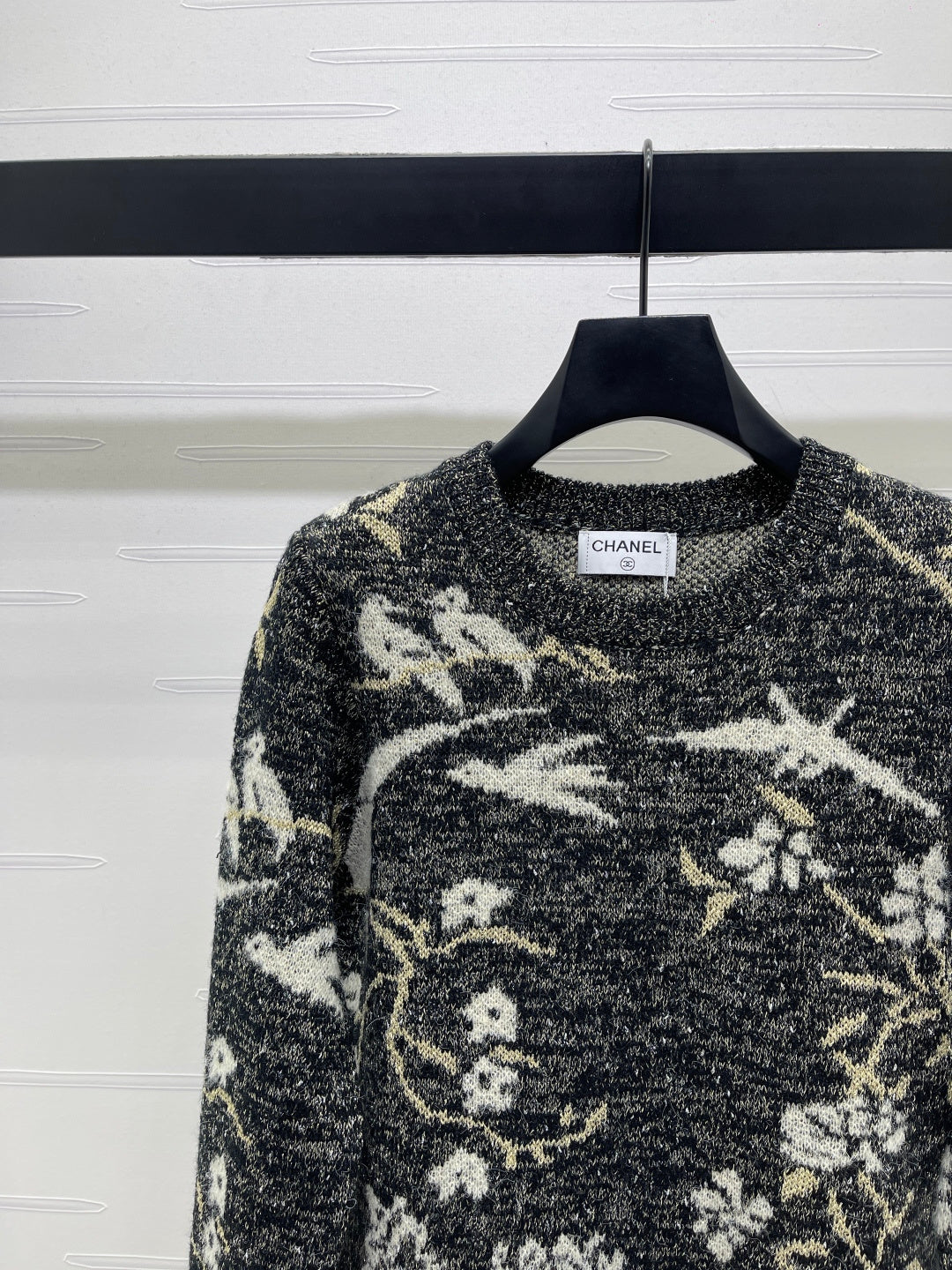 Chanel 25 Floral And Bird Long-sleeved Sweater Gray Wool 321306