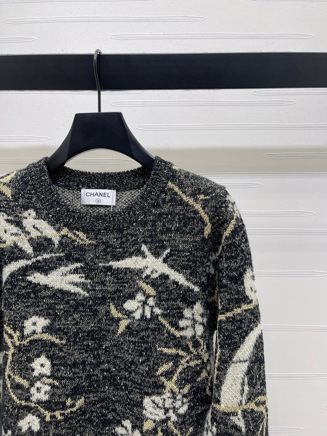 Chanel 25 Floral And Bird Long-sleeved Sweater Gray Wool 321306