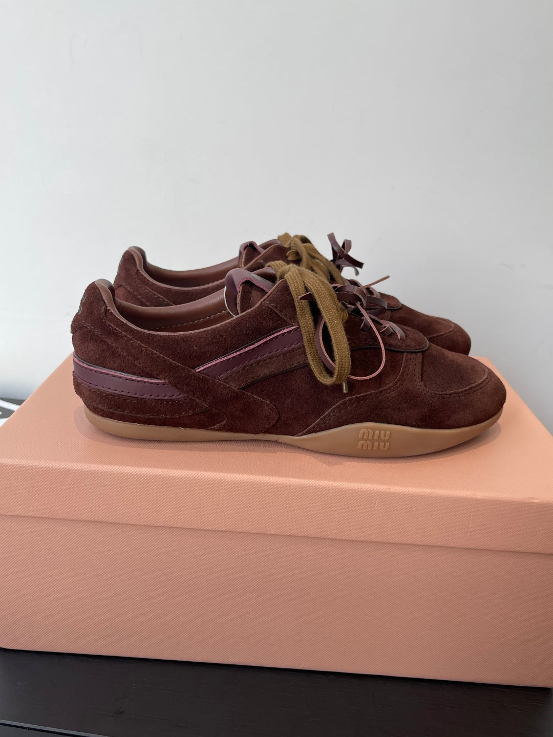 MiuMiu 25 sneaker dark brown suede  521963