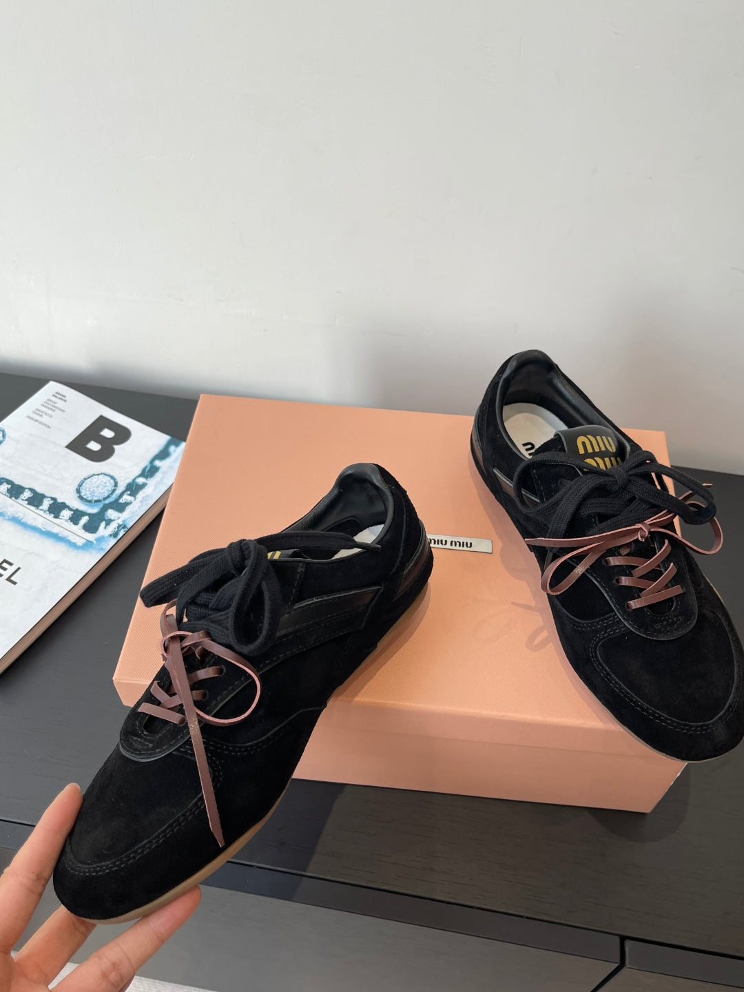 MiuMiu 25 sneaker black suede  521964