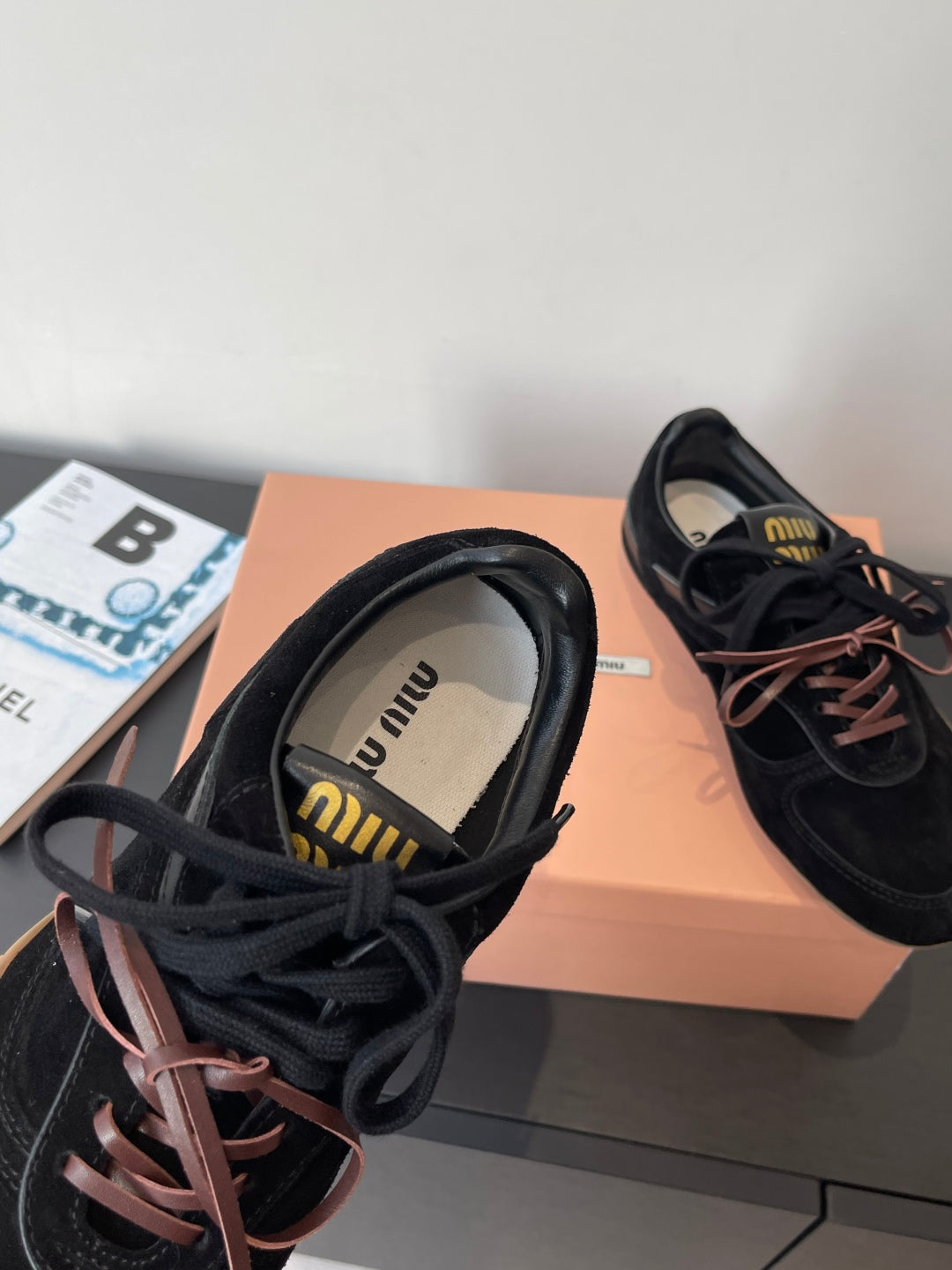 MiuMiu 25 sneaker black suede  521964
