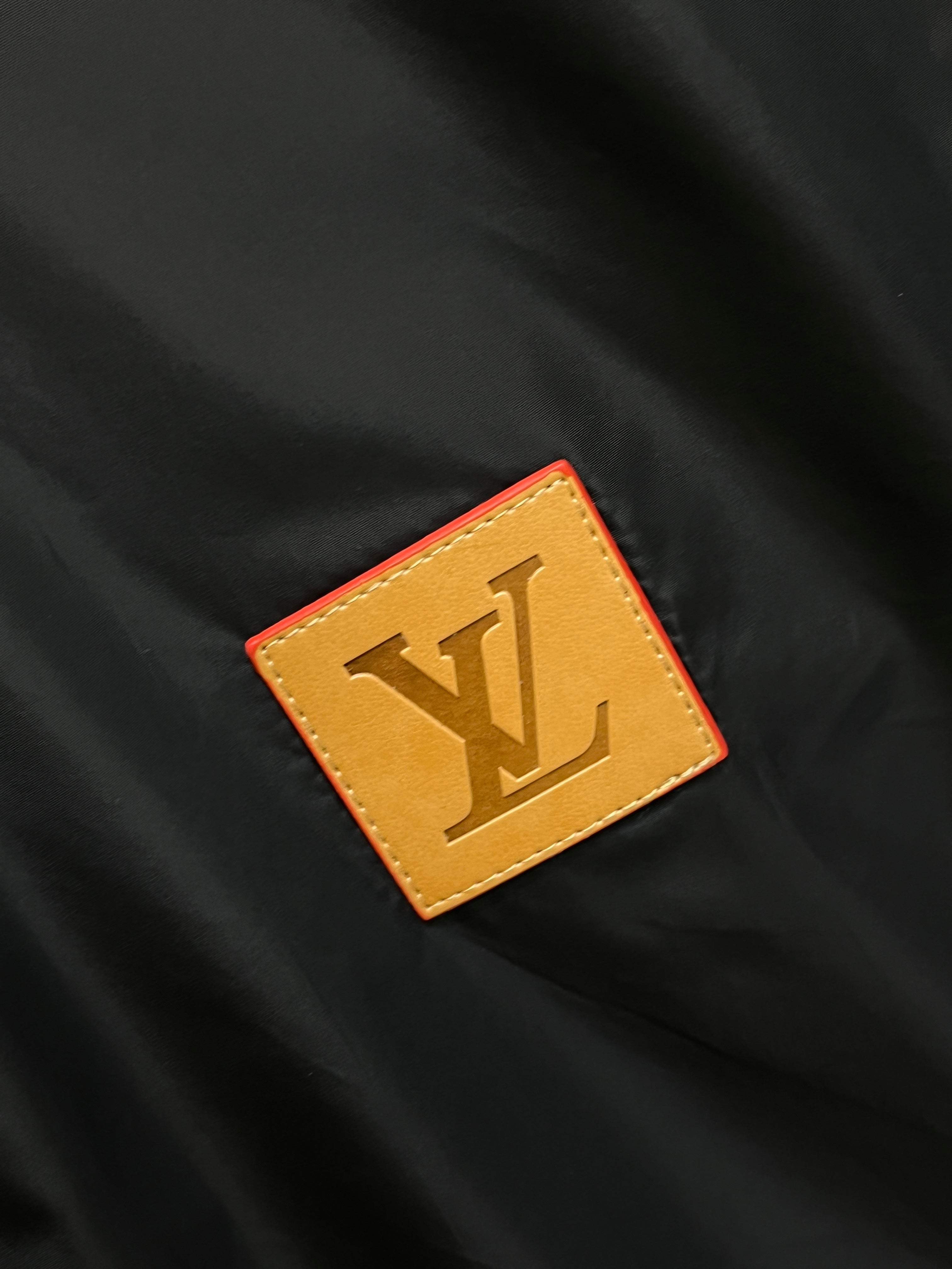 LV SET JACKET AND PANTS BLACK 239591