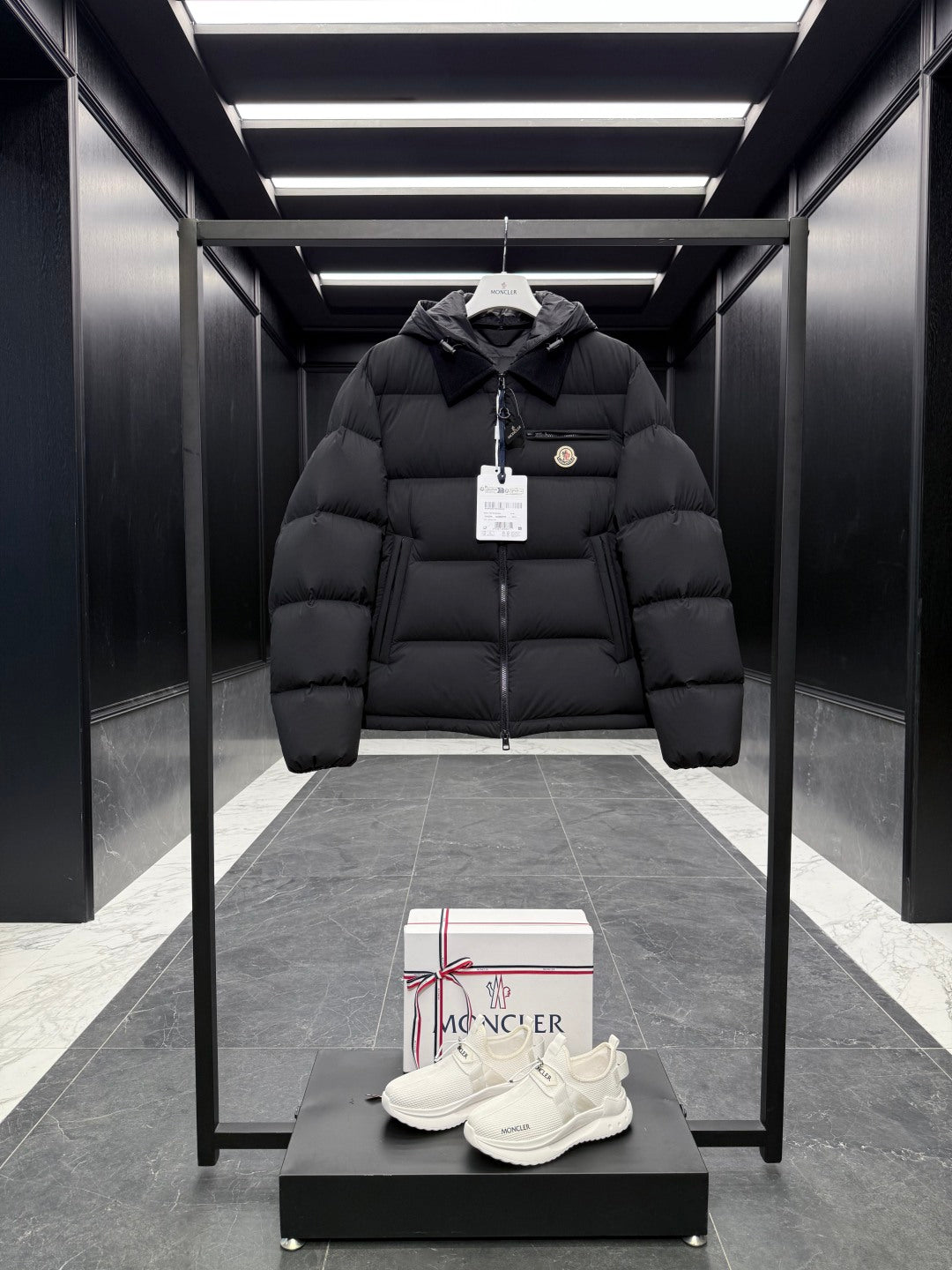 MC 25 Down Jacket Black Polyester 0012