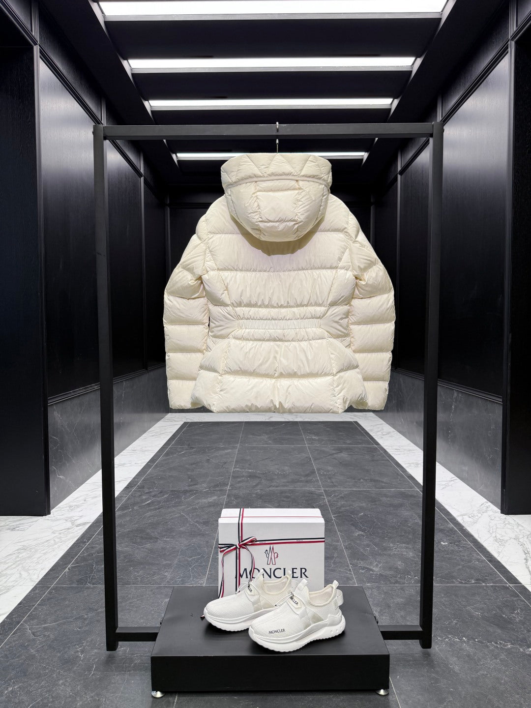 MC 25 Down Jacket Ivory White Polyester 0019