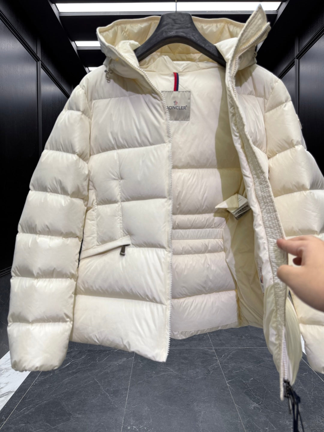 MC 25 Down Jacket Ivory White Polyester 0019