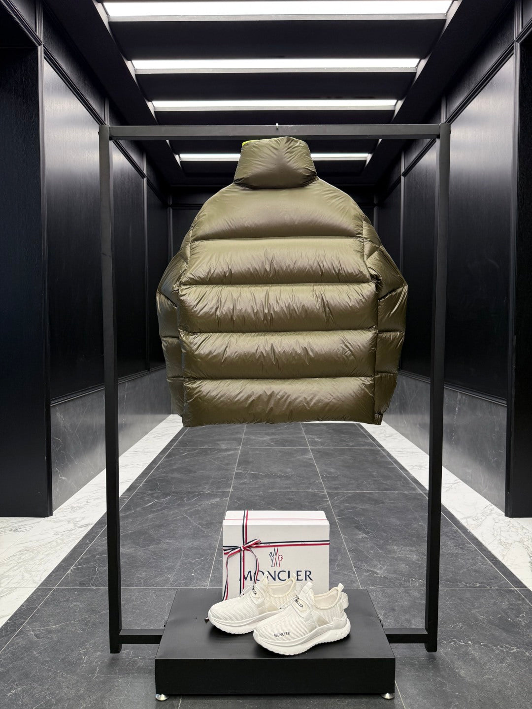 MC 25 Down Jacket Moss Green Polyester 0011